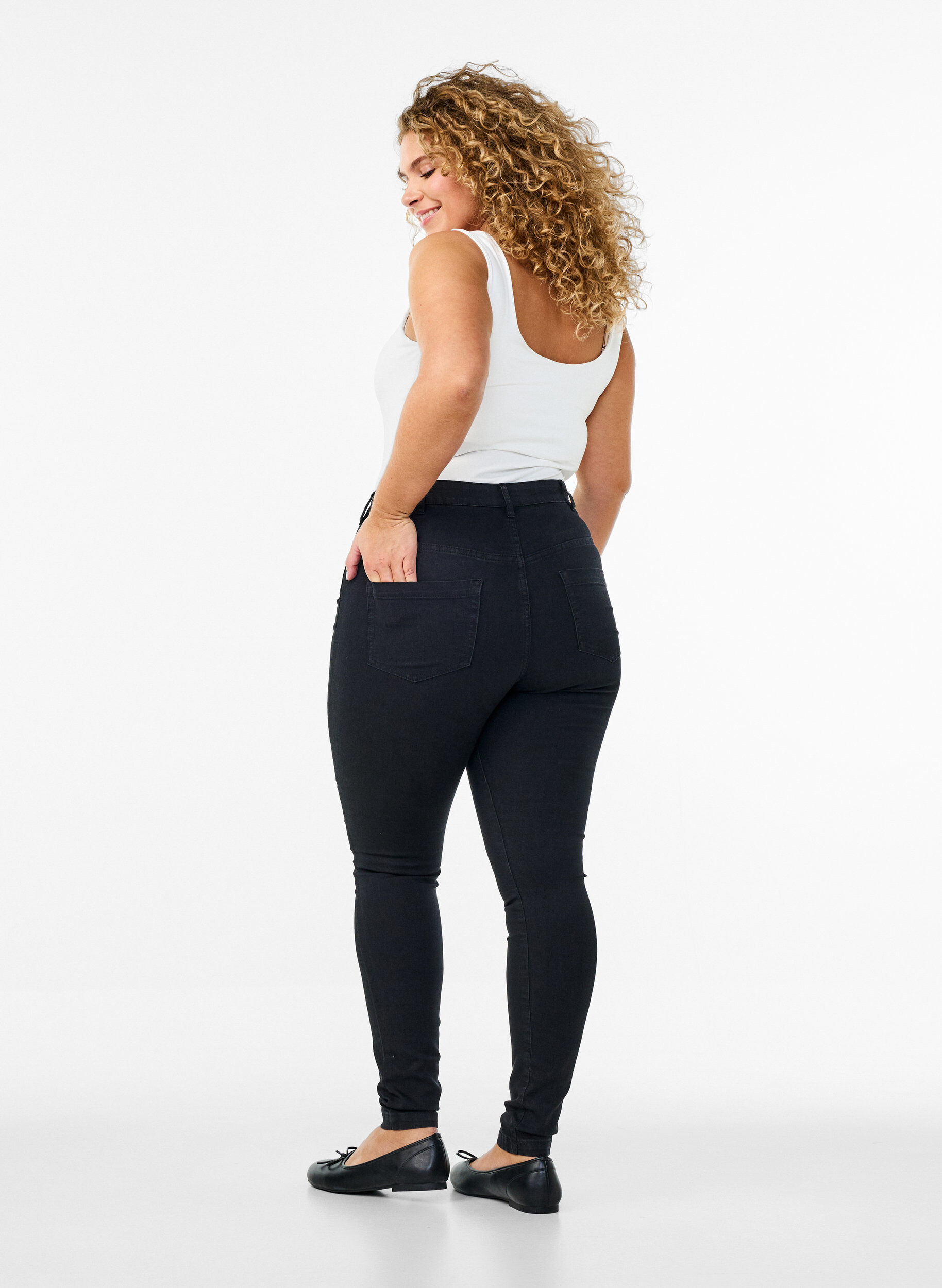 Zizzi super slim fit Amy jeans met hoge taille, Zwart, Model image number 1