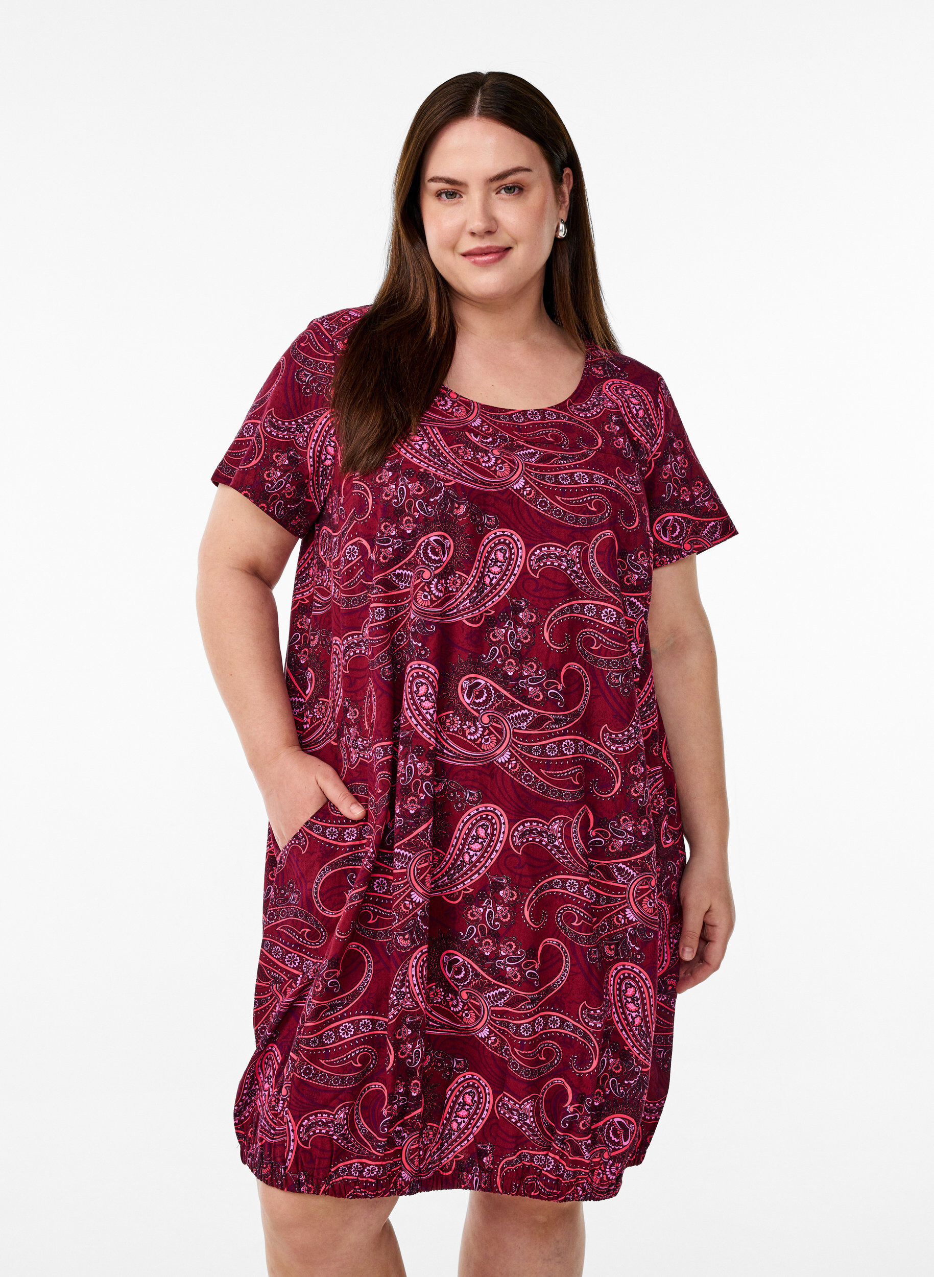 Zizzi Katoenen jurk met korte mouwen en print, Rood, Model image number 0