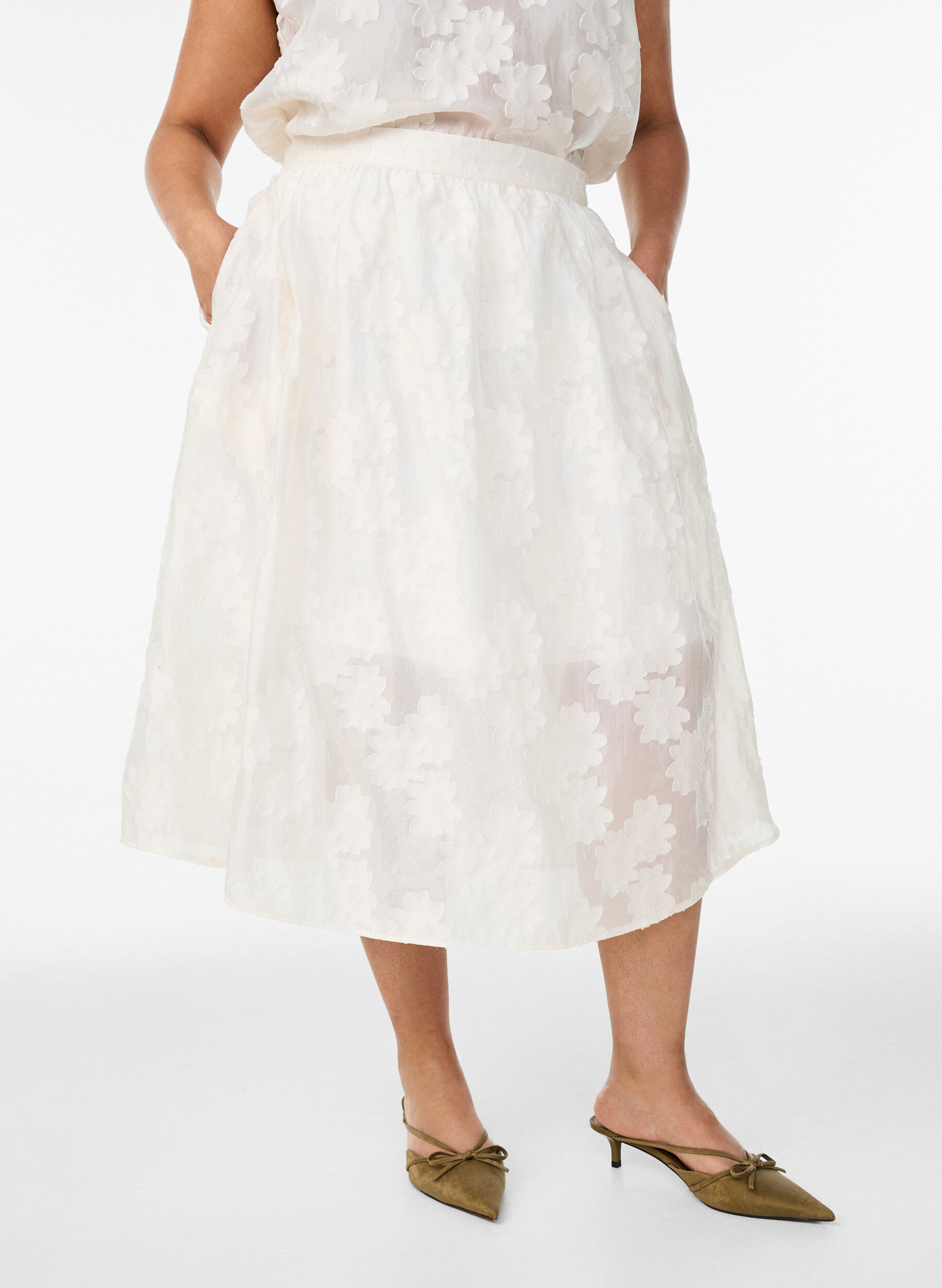 Zizzi Floral jacquard midirok, Vanille, Model image number 2