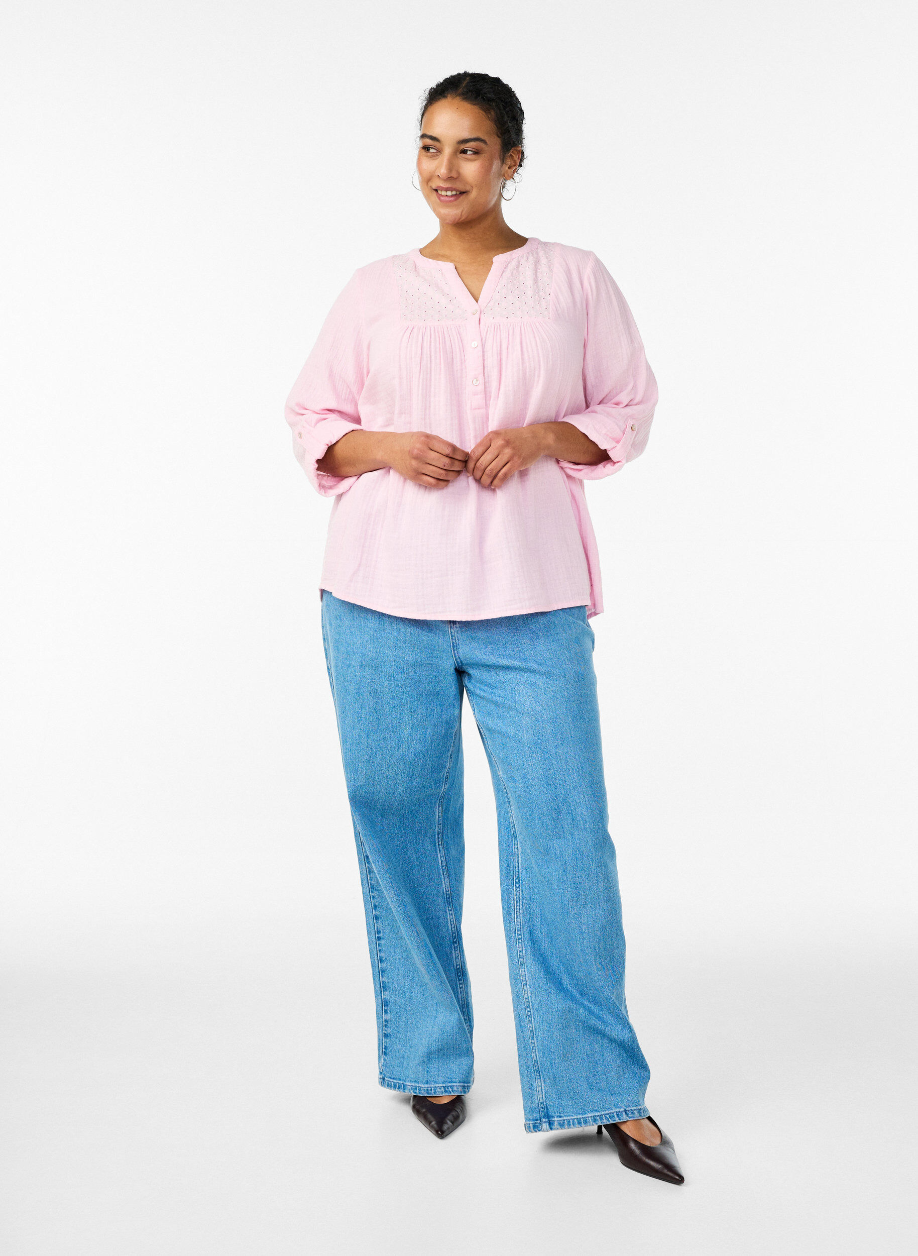 Zizzi Blouse in katoenen mousseline met broderie anglaise, Roze, Model image number 1