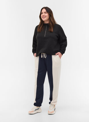 Gewatteerde sweater met rits, Black, Model image number 2