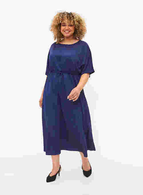 Midi-jurk met korte mouwen en verstelbare taille