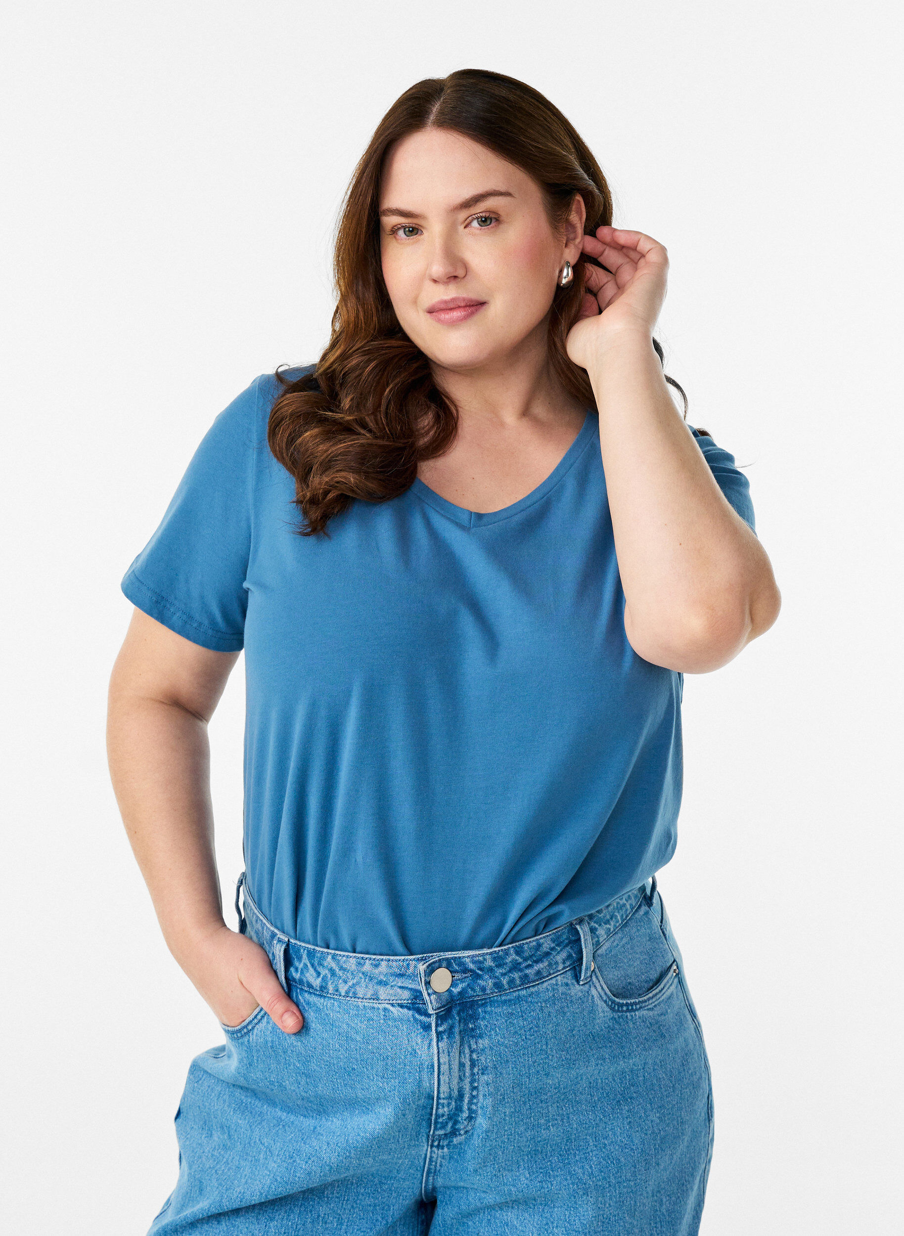 Zizzi Effen basic katoenen T-shirt, Grijs, Model image number 1