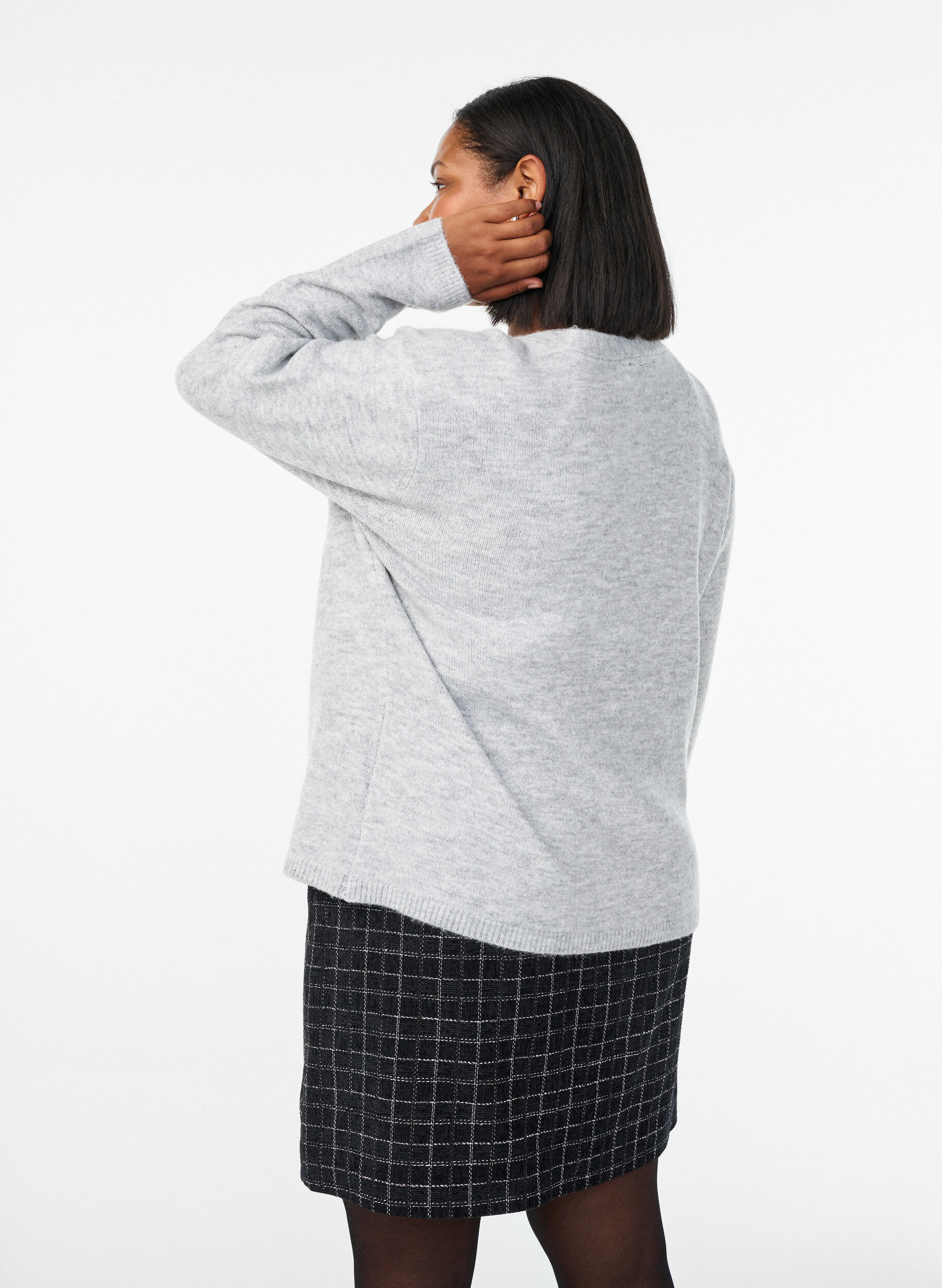 Zizzi Cardigan met V-hals en geborduurde bloemen, Grijs, Model image number 2