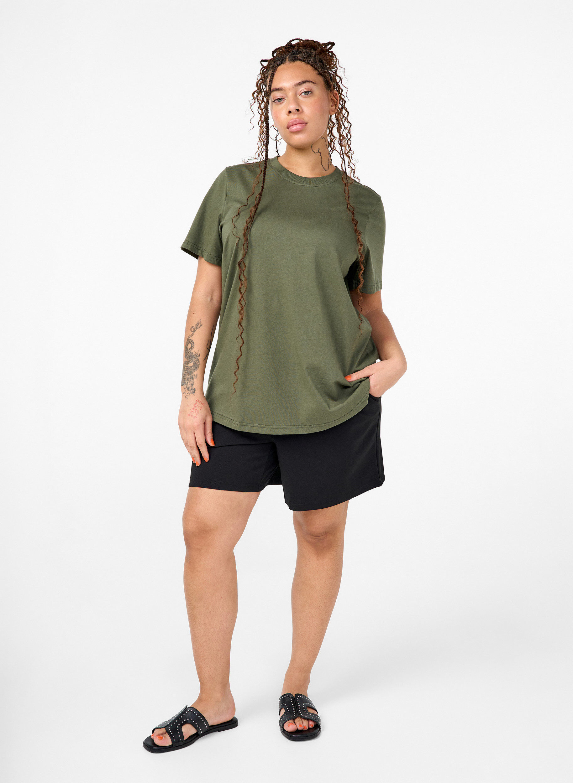 Zizzi Basic katoenen T-shirt met ronde hals, Groen, Model image number 1