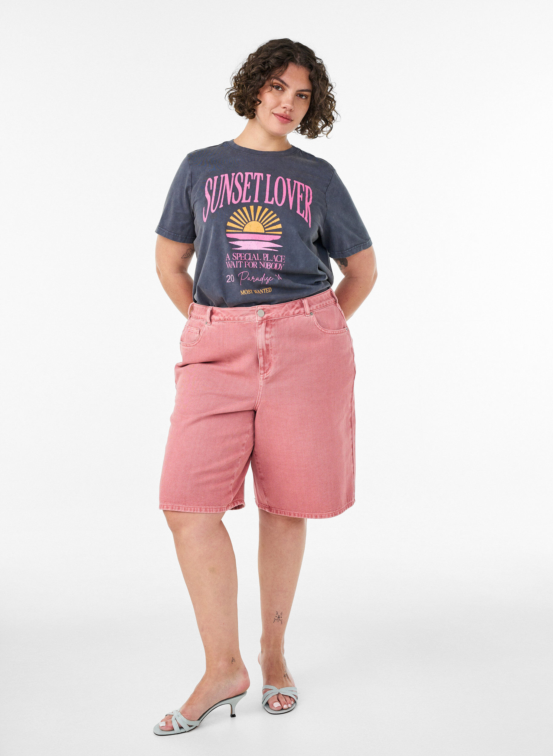 ZizziKatoenen T-shirt met print aan de voorkant en een gewassen look, Grijs, Model image number 1