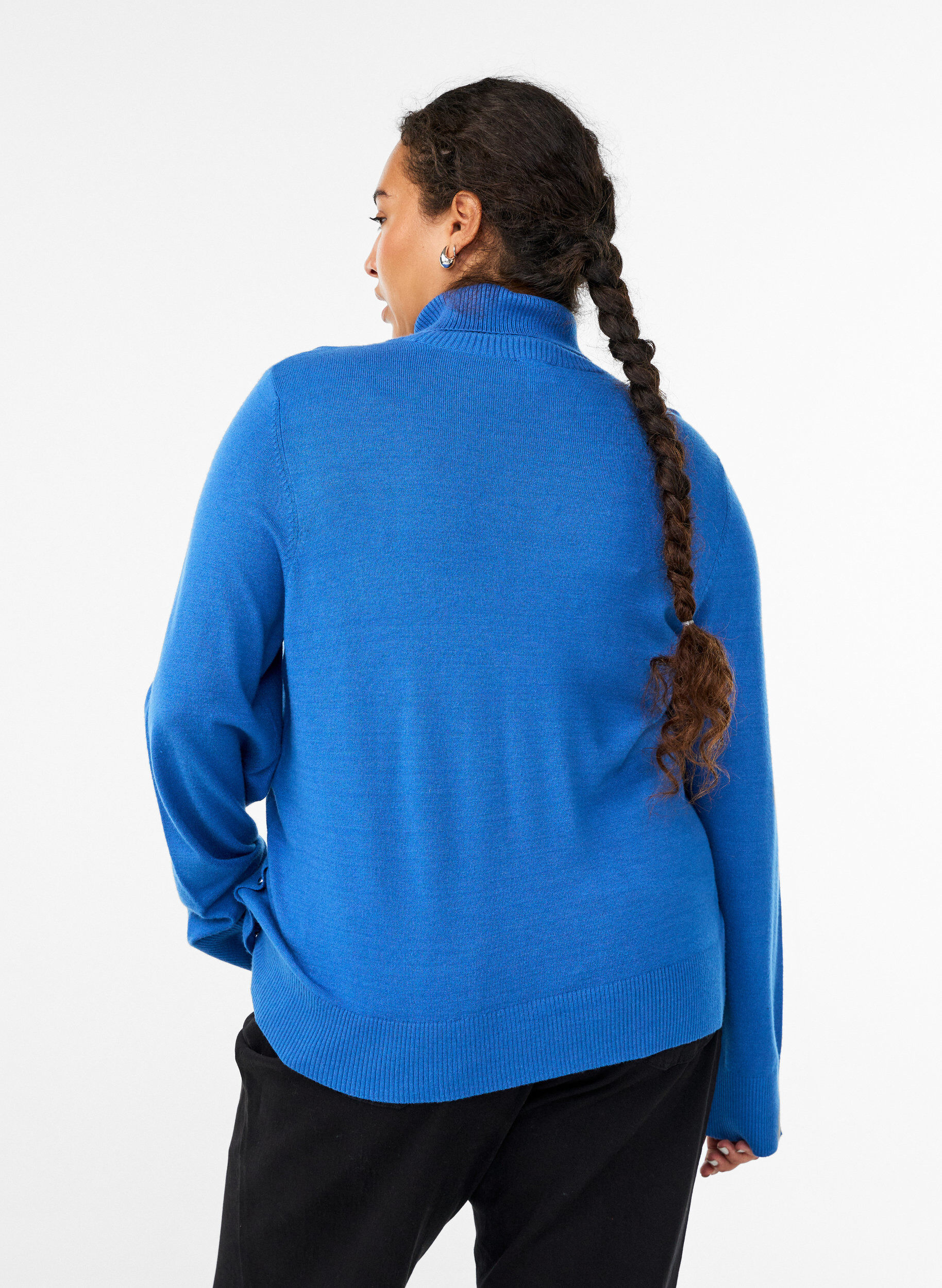 Zizzi Gebreide blouse met col en knopen aan de zijkant, Blauw, Model image number 2