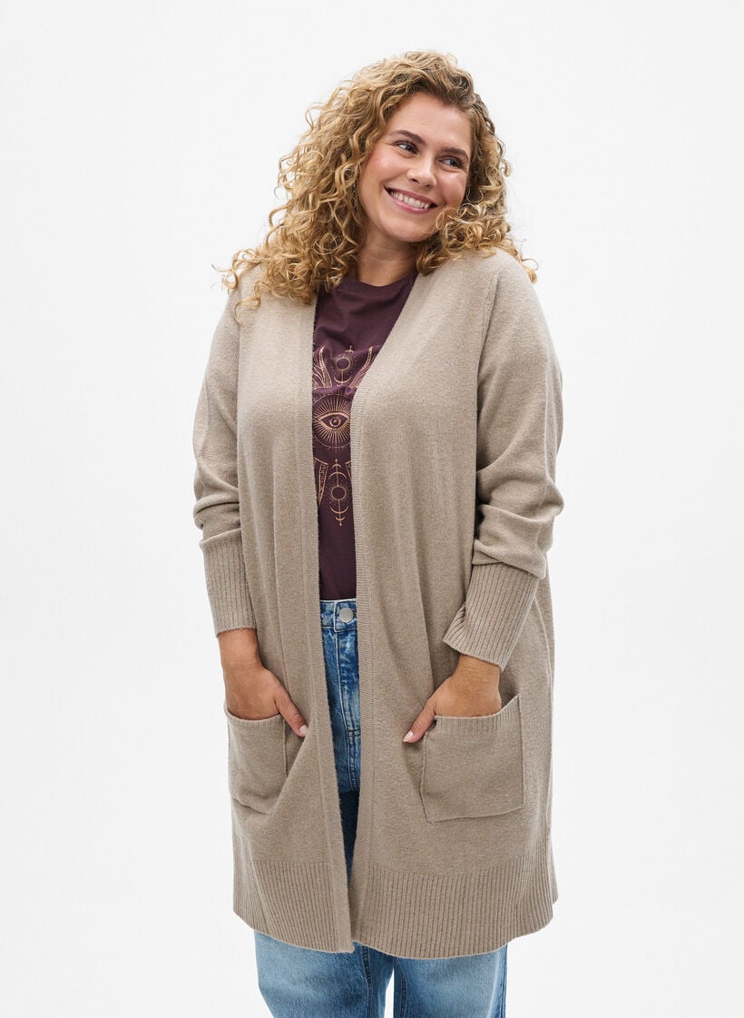 Geribd gebreid vest met zakken, Beige, Model image number 0