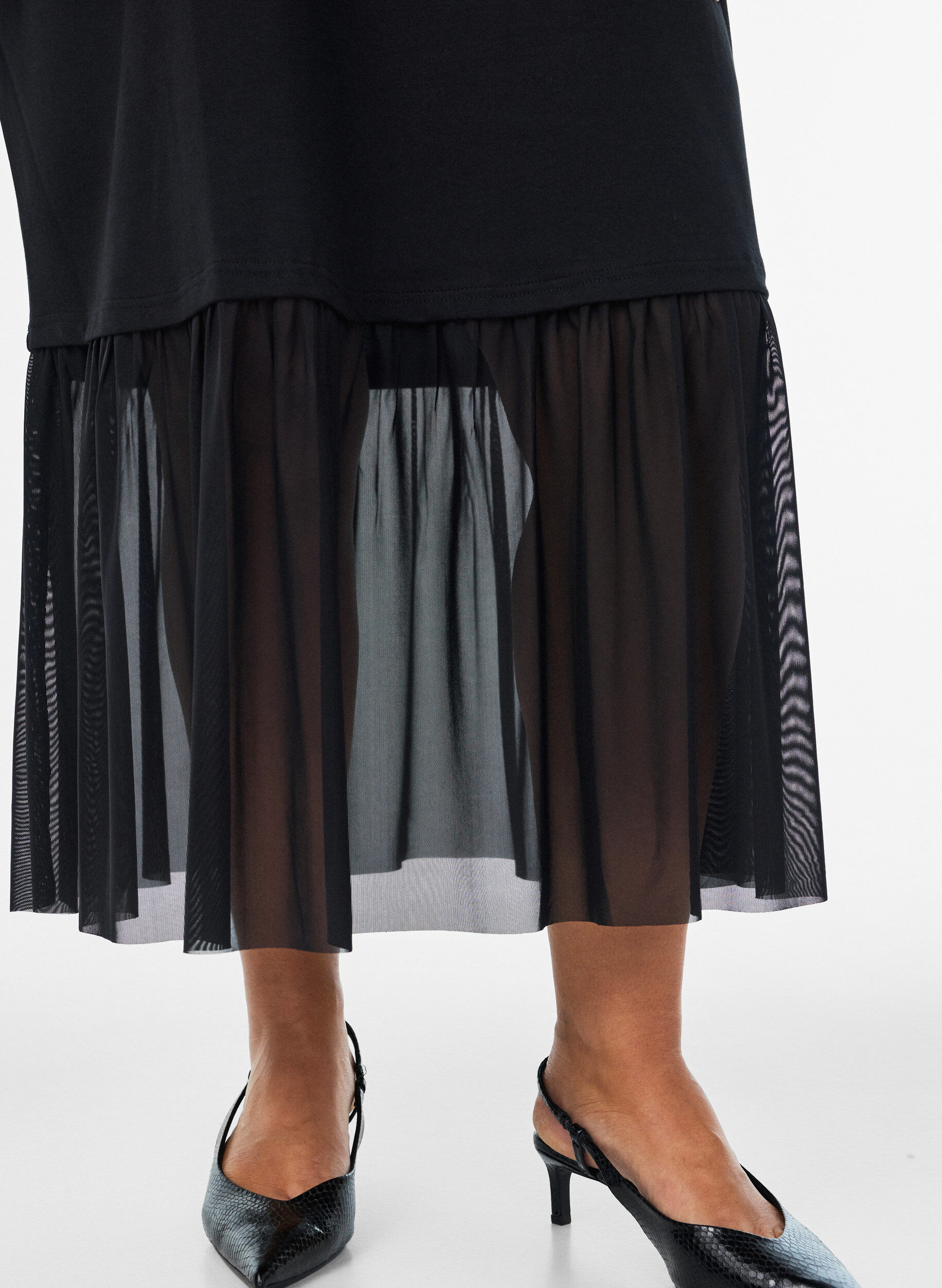 ZizziT-shirt-jurk met een transparante mesh zoom, Zwart, Model image number 2