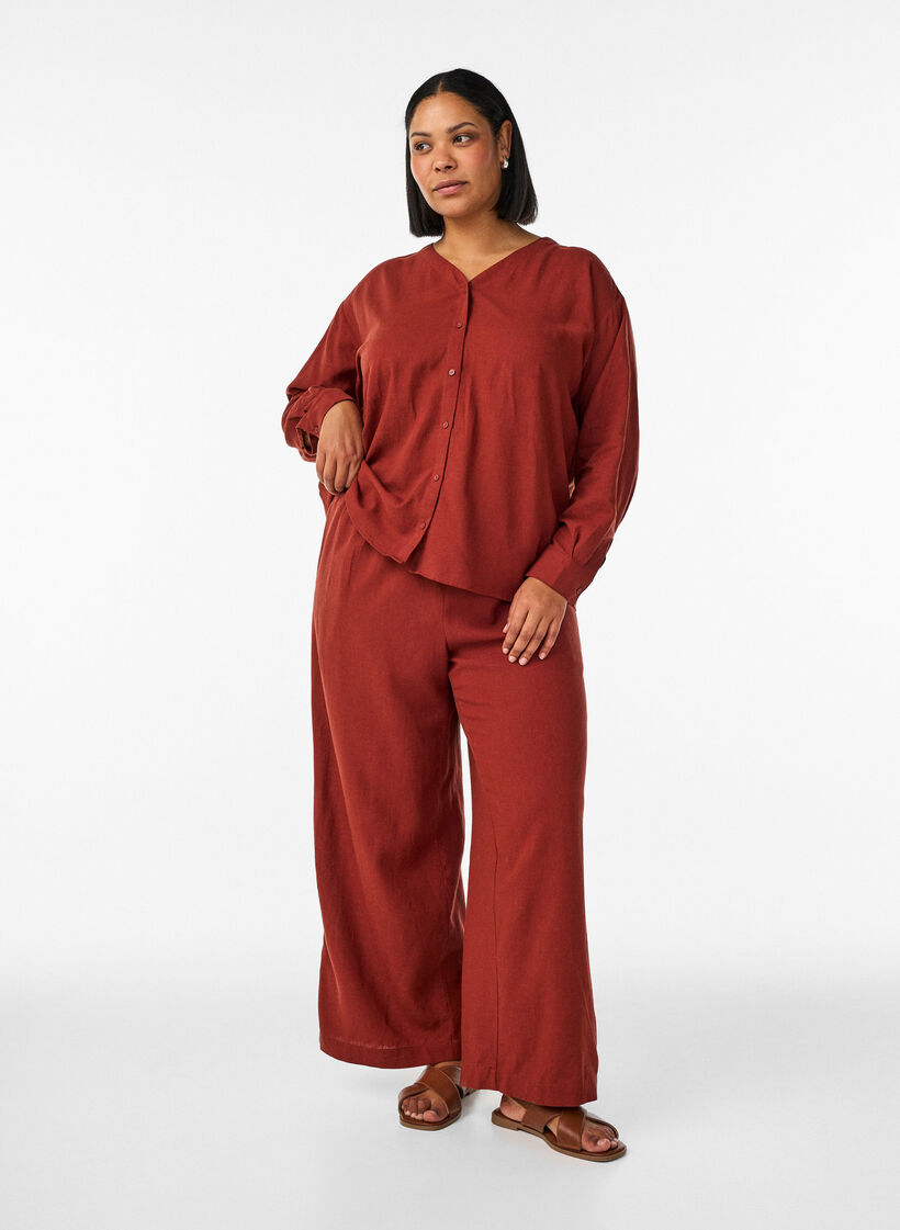 Blouse in linnen en viscose met V-hals, Rood, Model image number 1