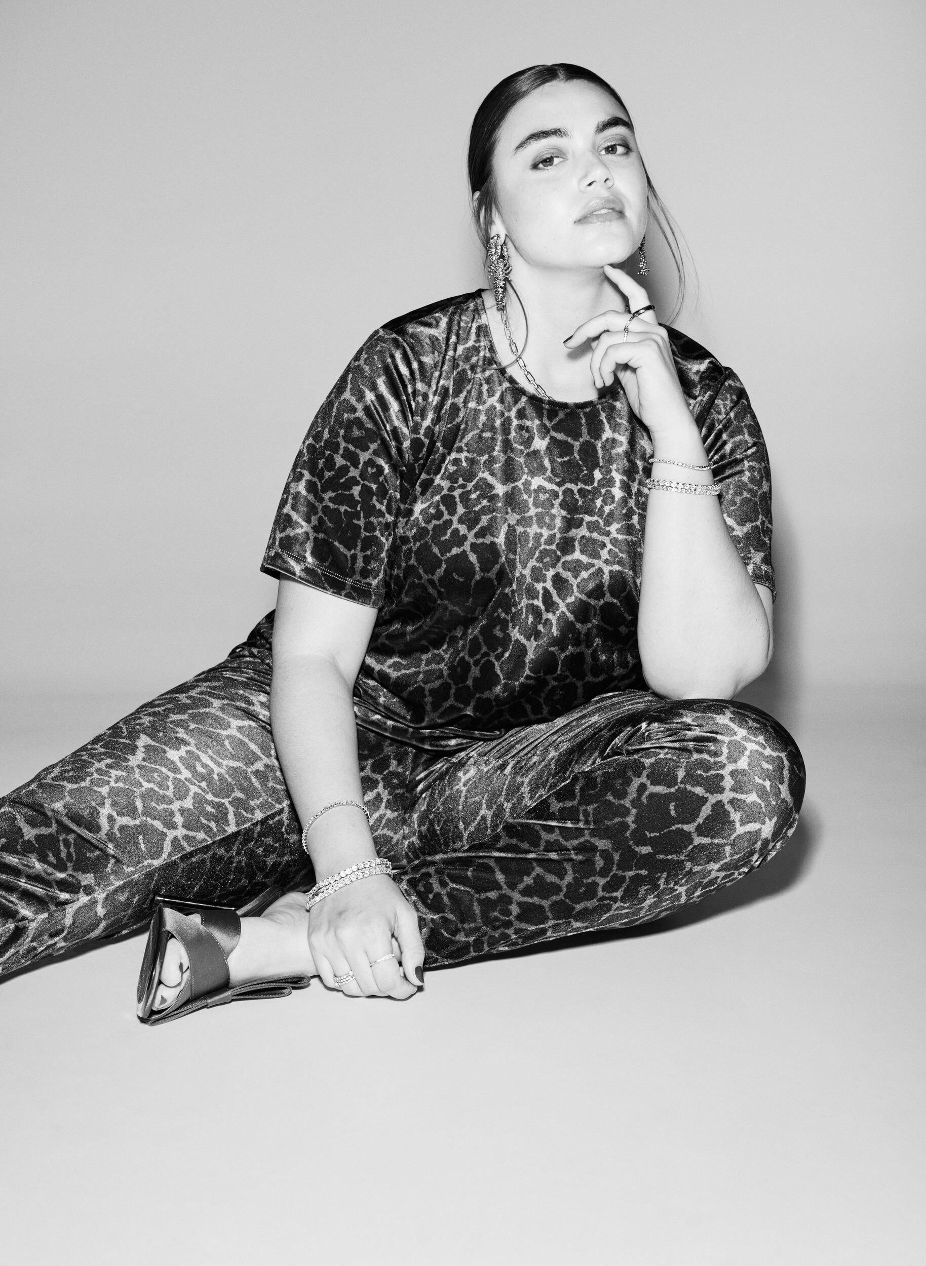 Zizzi Velourt-shirt met korte mouwen, Bruin, Image image number 0