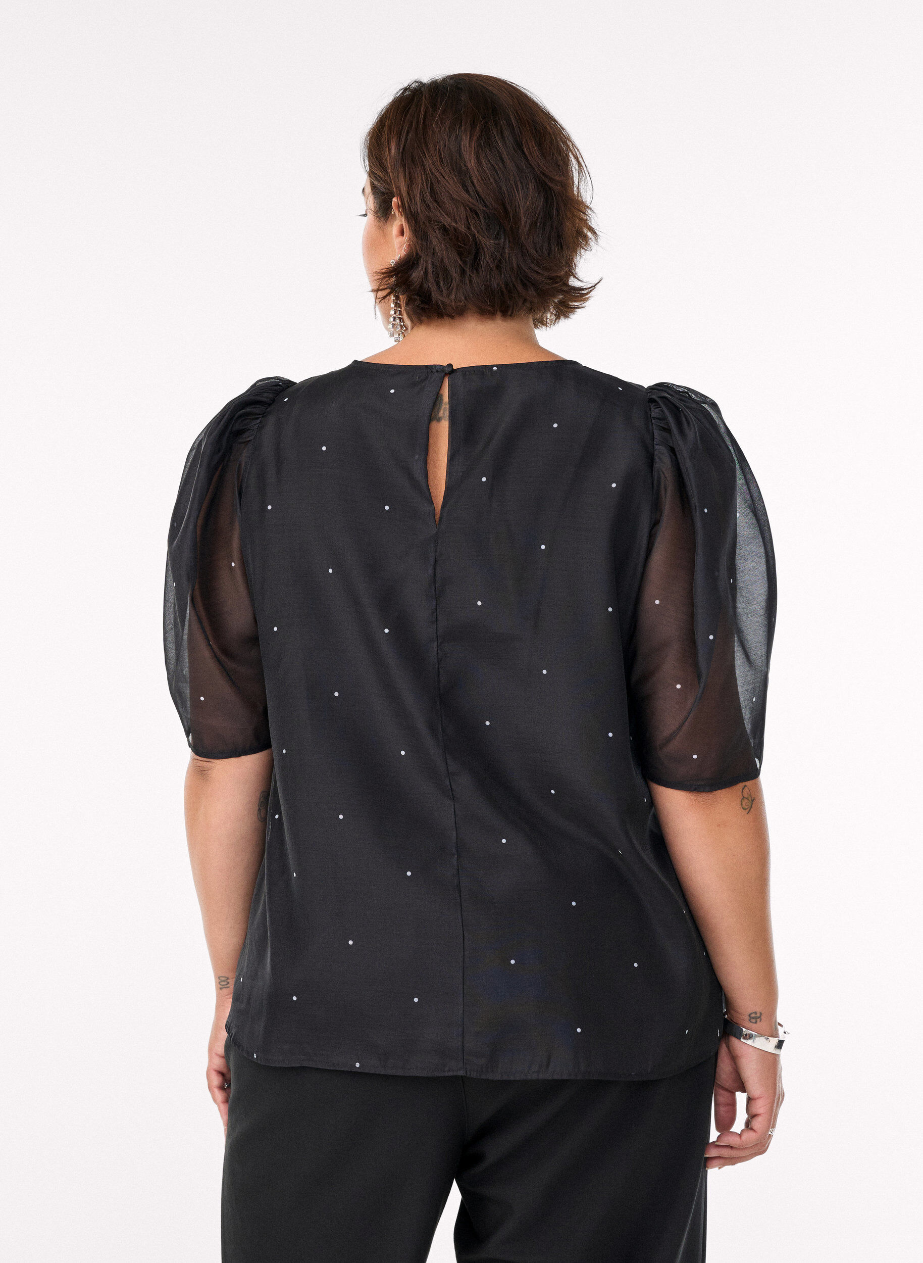 Zizzi Party blouse in organza-look met stippen, Zwart, Model image number 2