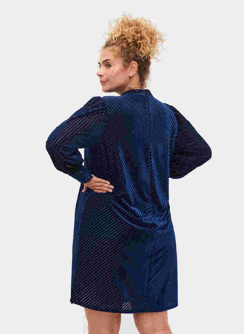 Getextureerde jurk in velours, Evening Blue, Model image number 1