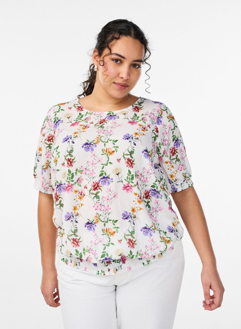 Bloemenblouse met smok, Roze, Model image number 0
