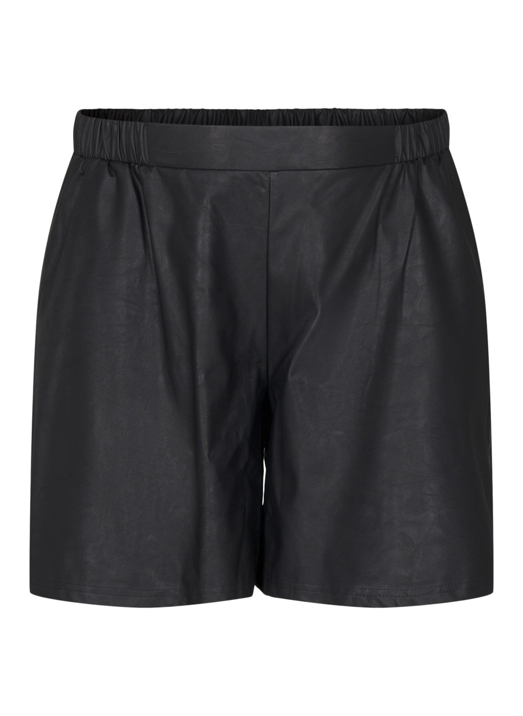 Zizzi Losse imitatieleer shorts, Black, Packshot image number 0