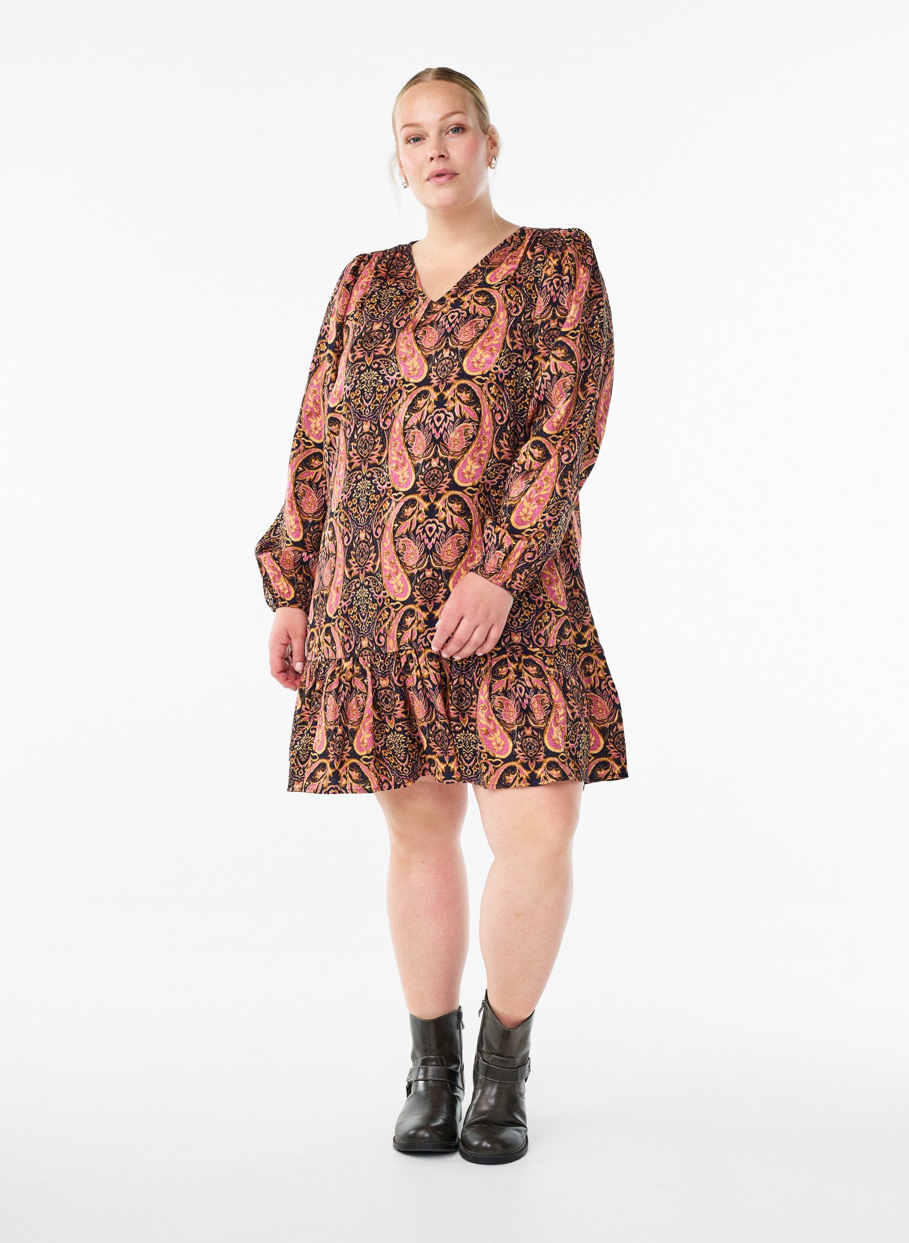 Zizzi Korte A-lijn jurk met paisleyprint, Blauw, Model image number 1