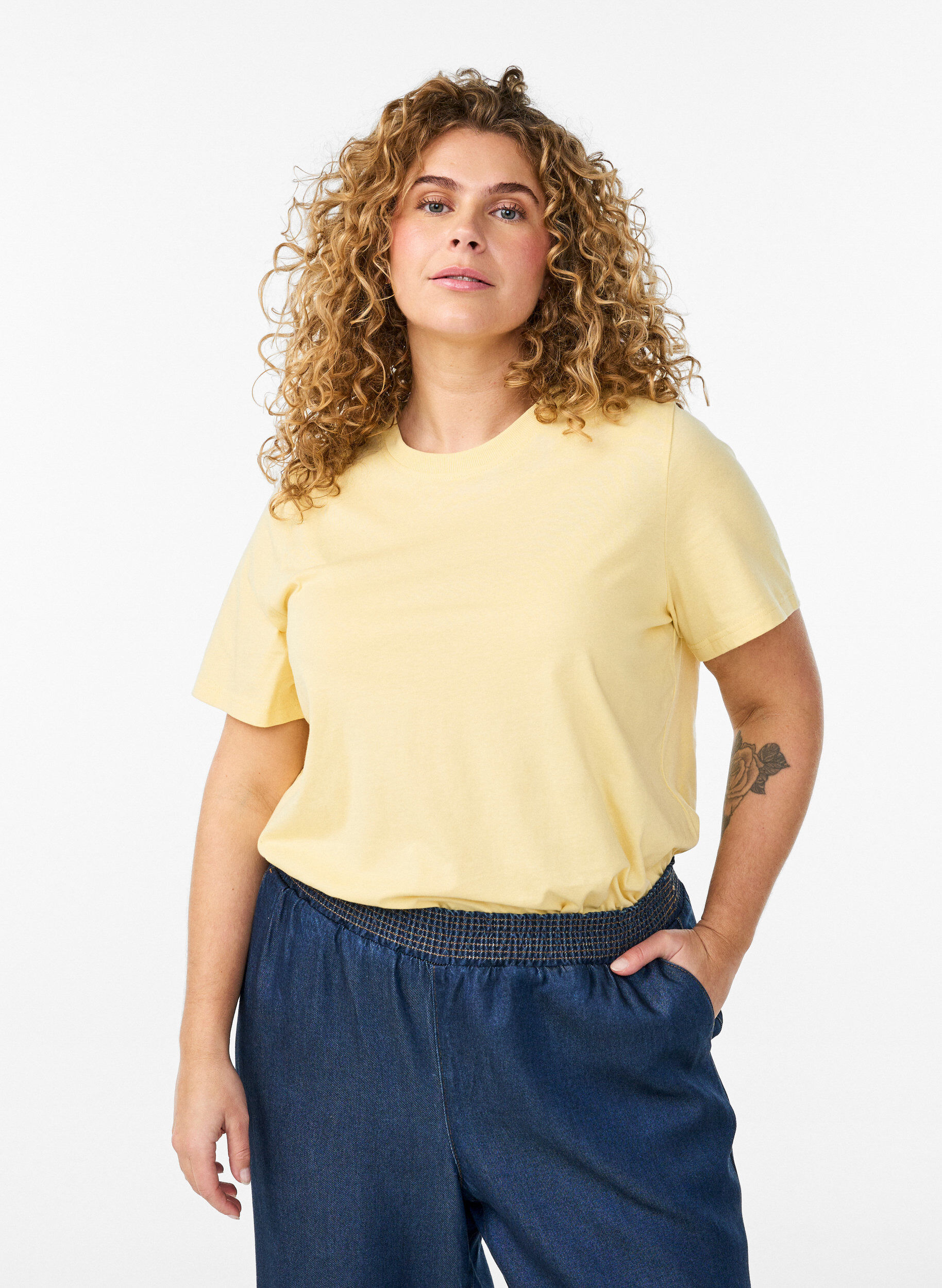 ZizziBasic katoenen T-shirt met ronde hals, Geel, Model image number 0