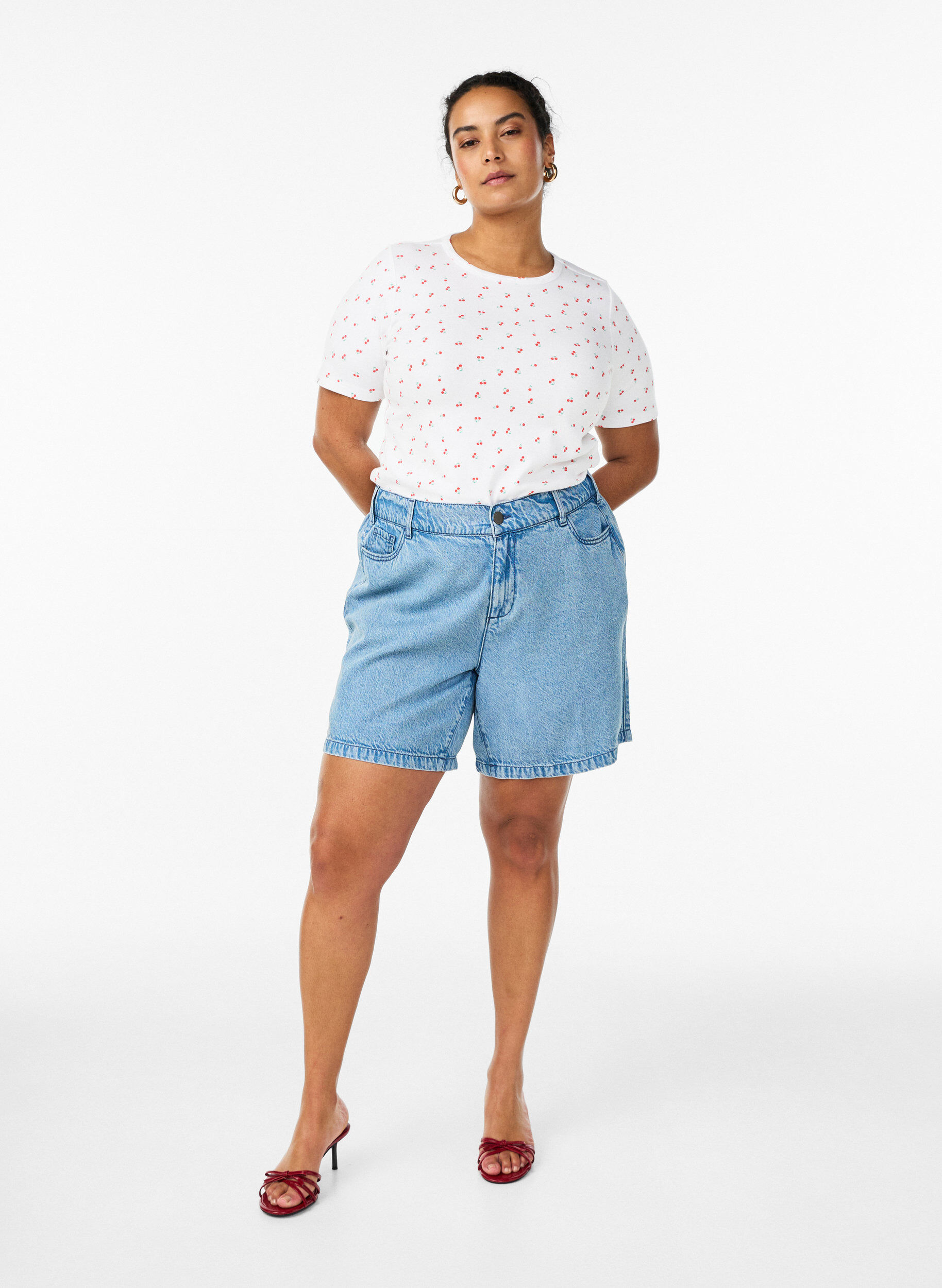 Zizzi Losse denim shorts met hoge taille, Blauw, Model image number 1
