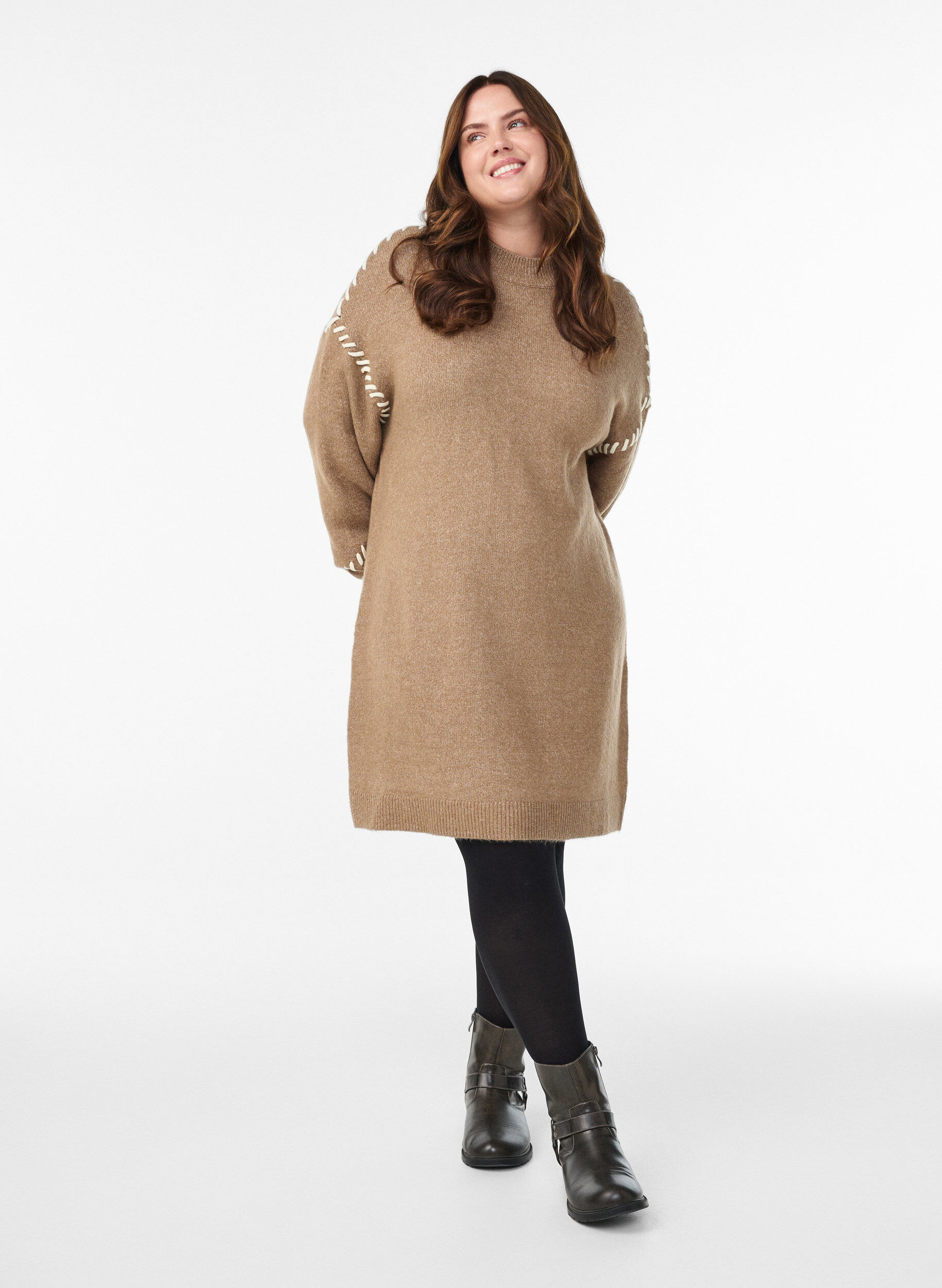 Zizzi Gebreide jurk met contraststiksels, Bruin, Model image number 1