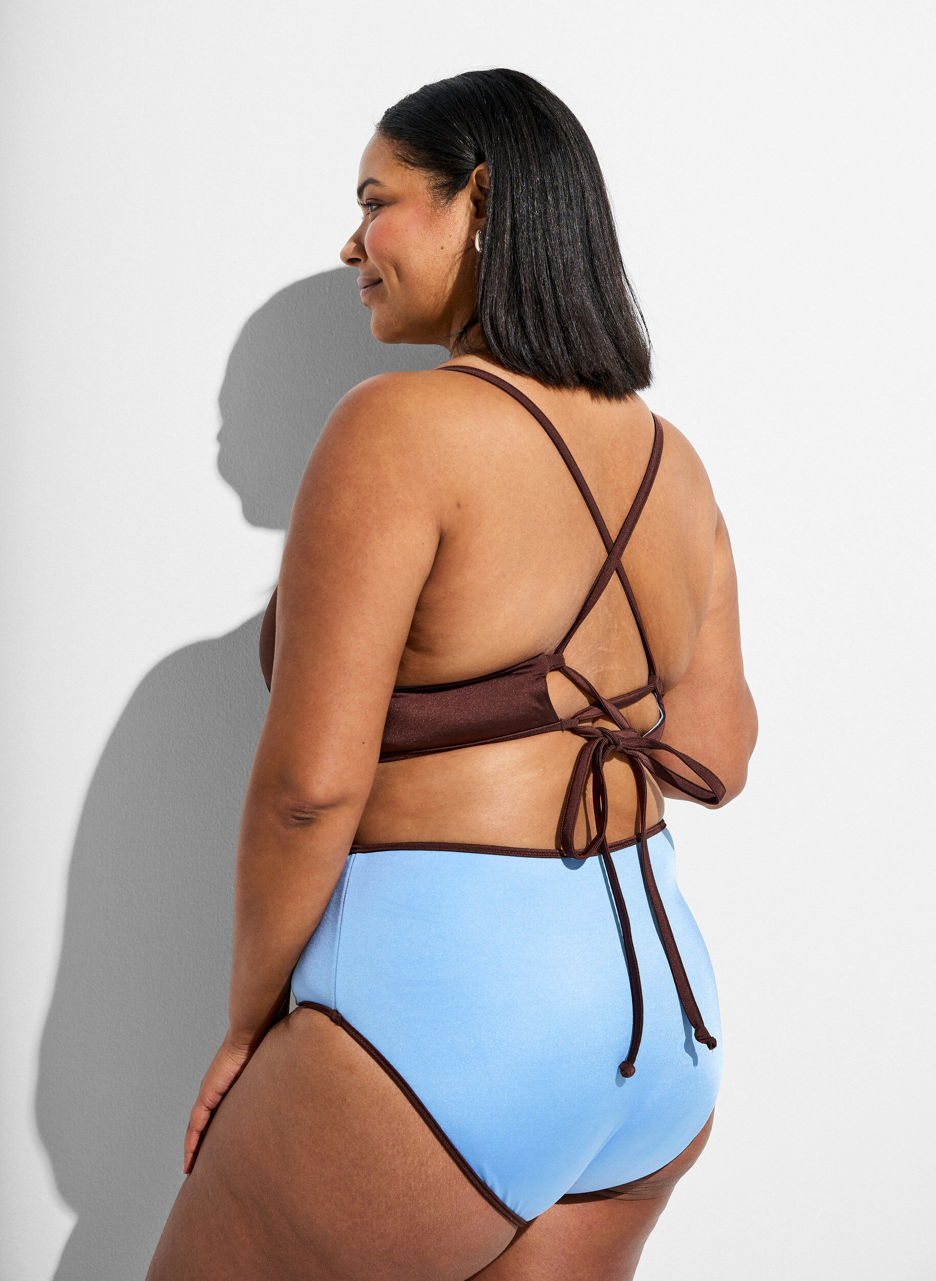 ZizziOmkeerbare bikinibroekjes met normale taille, Bruin, Model image number 1