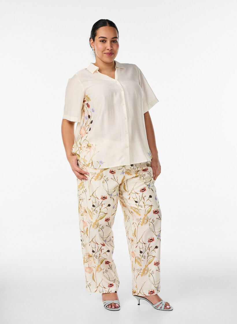 Blouse met ellebooglange mouwen en bloemenaccenten, Beige, Model image number 1