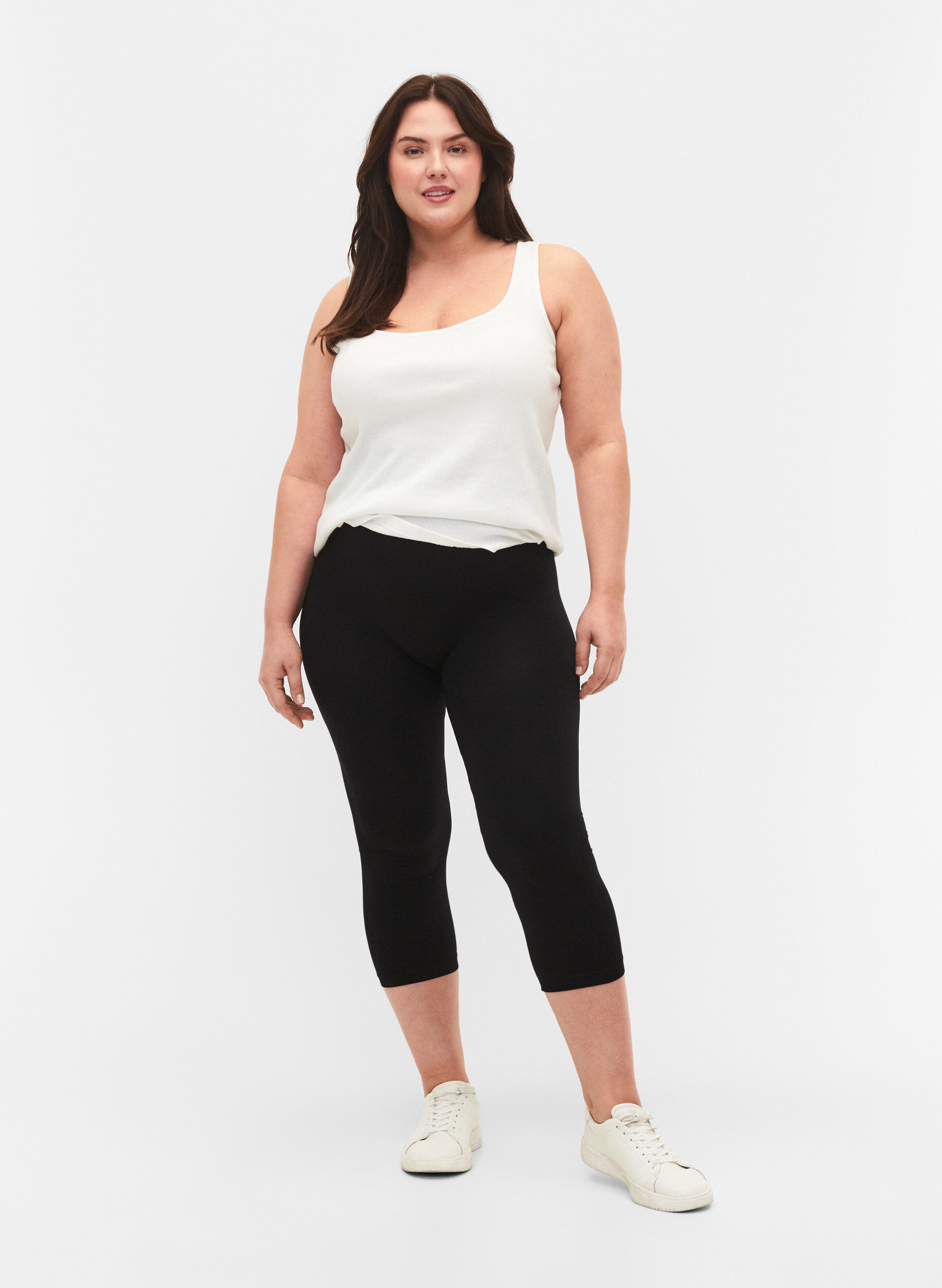 Zizzi Naadloze 3/4 legging, Zwart, Model image number 1