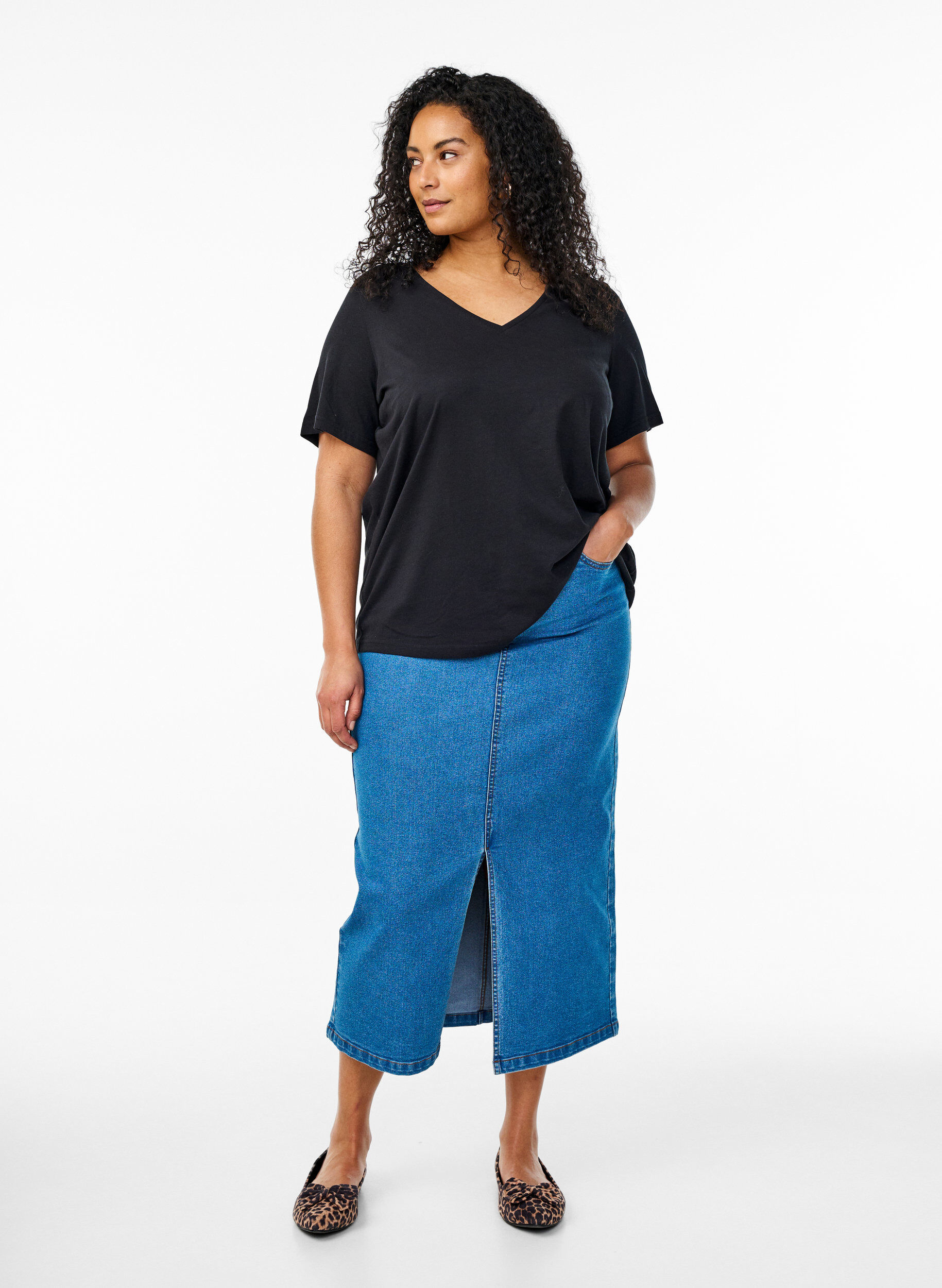 Zizzi 2-pack T-shirts met V-hals, Zwart, Model image number 1