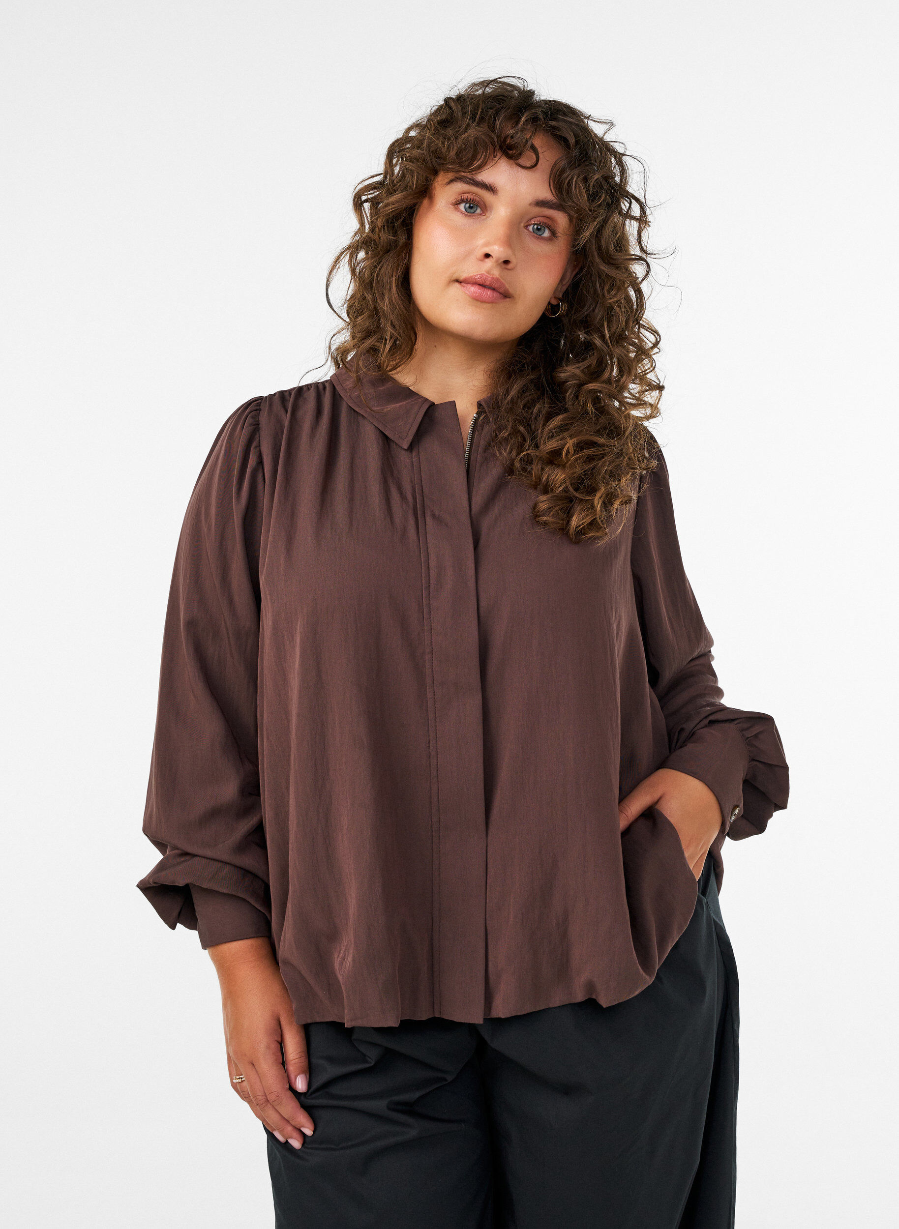 Shirt met ballonvorm en onzichtbare ritssluiting, Bruin, Model
