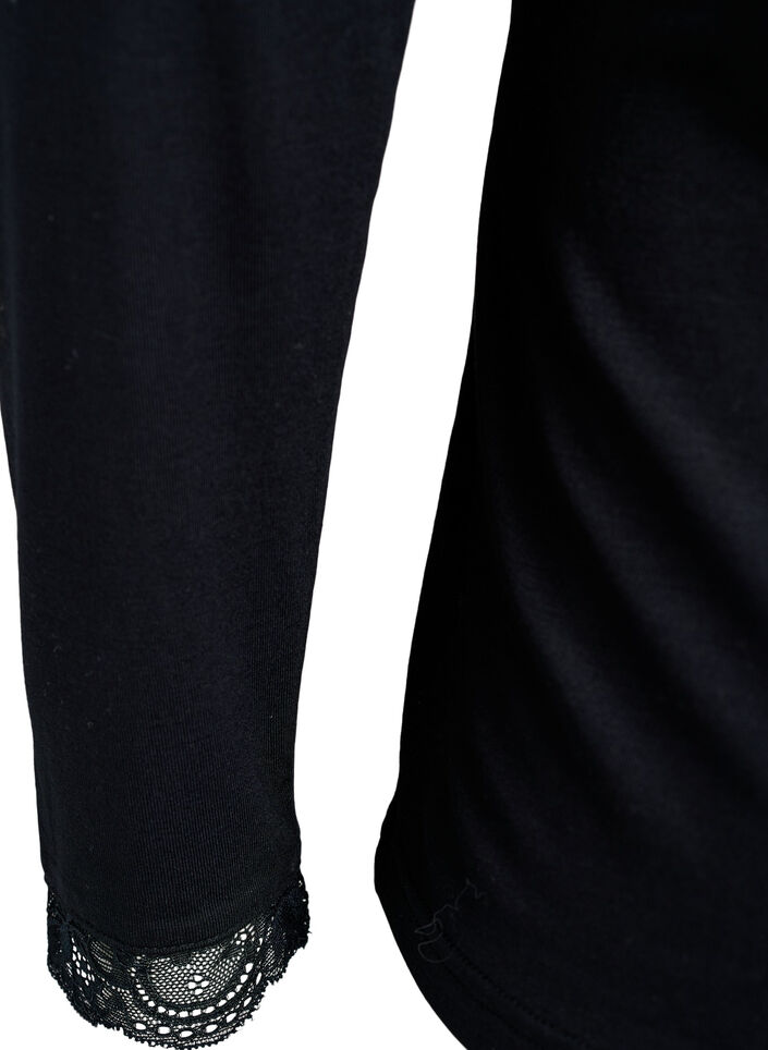 Viscose blouse met kanten afwerking en V-hals, Zwart, Packshot image number 3