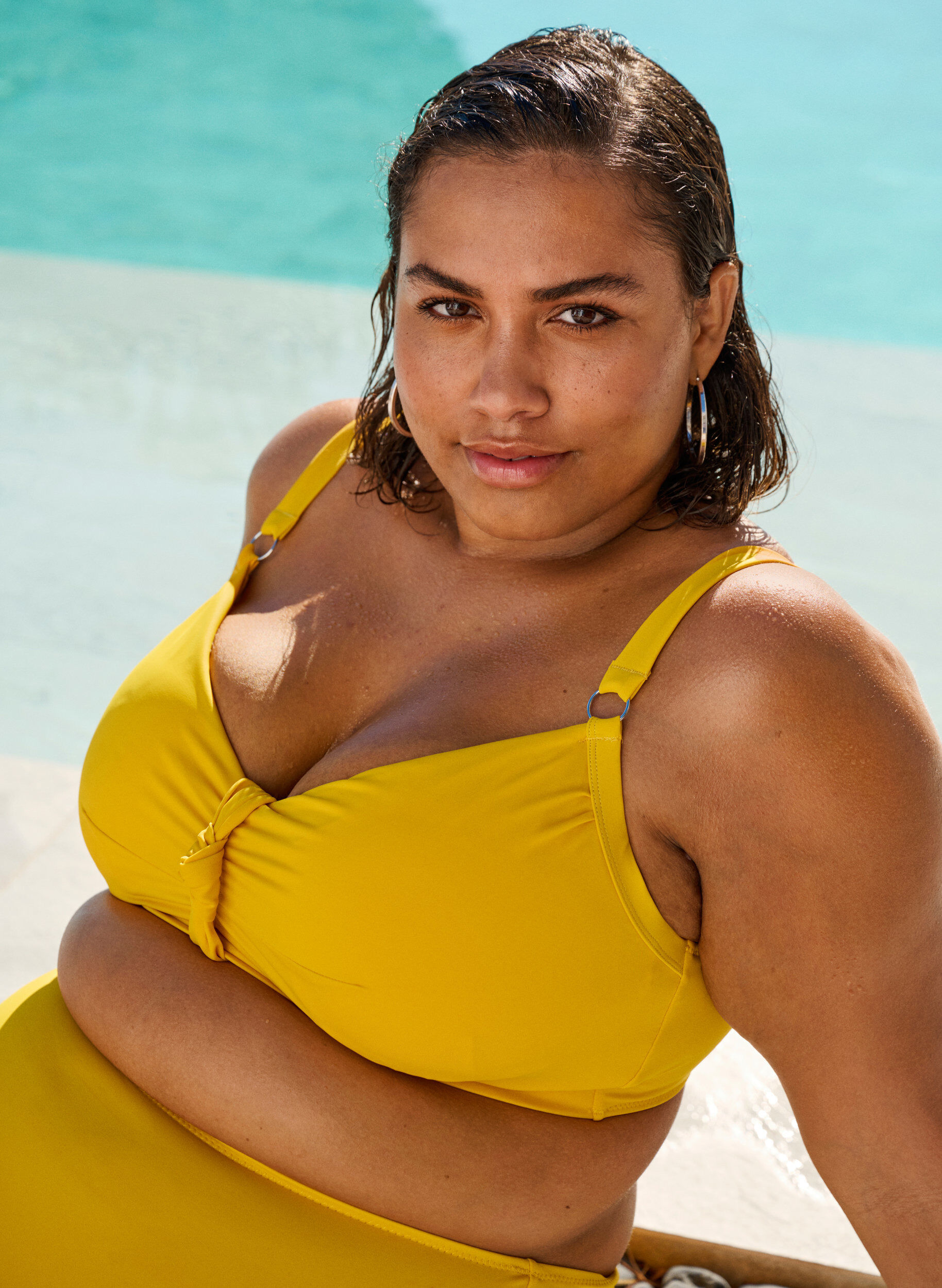 Zizzi Bikinitop met beugel en knoopdetail, Geel, Image image number 0