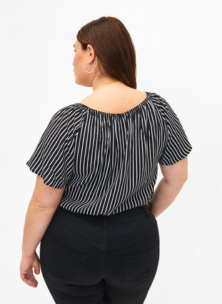 Gestreepte blouse van viscose met korte mouwen, Black/ White Stripe, Model image number 1