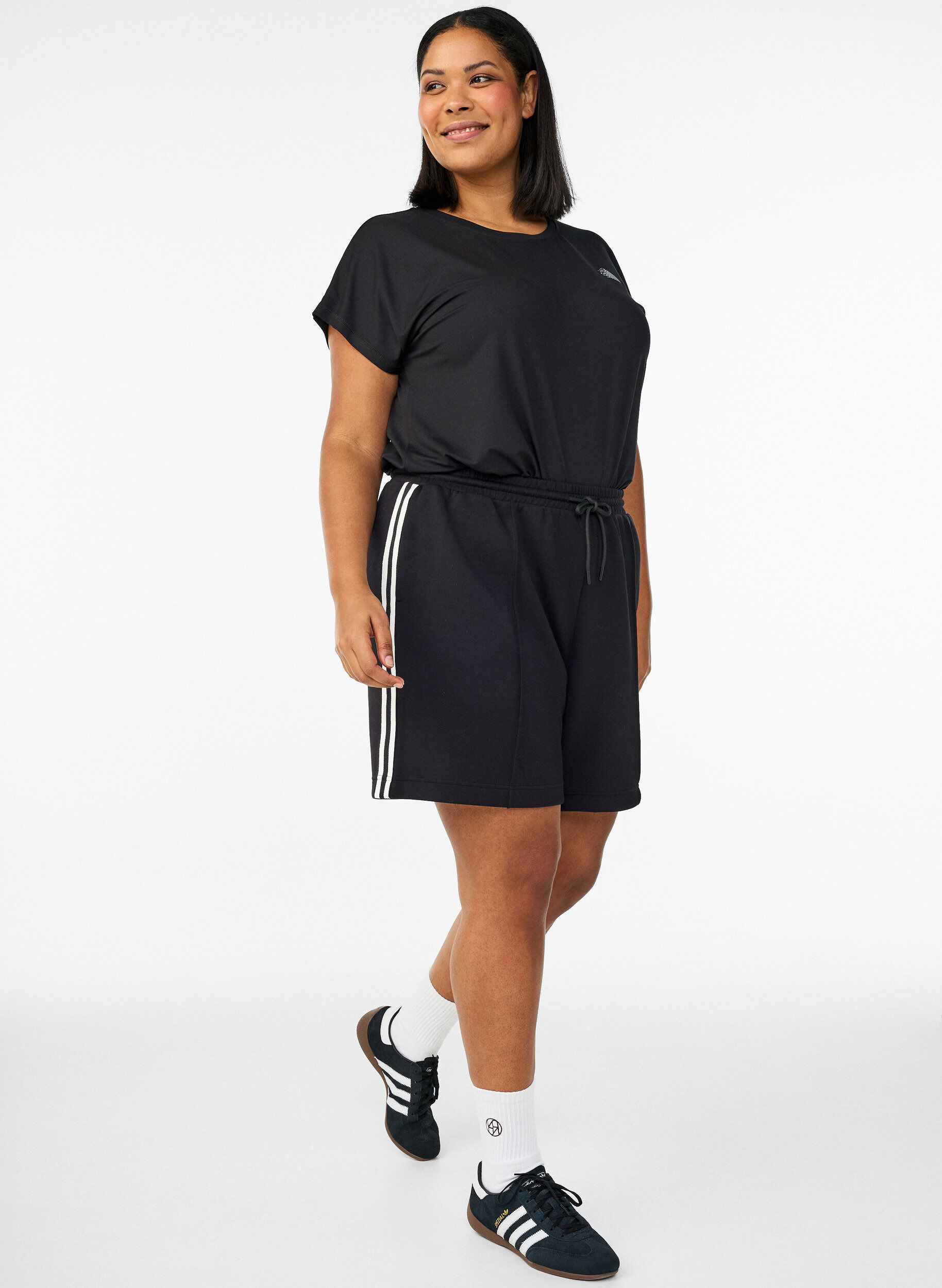 Zizzi High waist shorts met streepdessin details, Zwart, Model image number 1