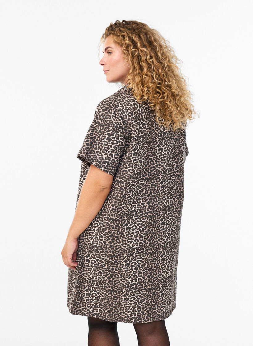 Denim overhemdjurk met luipaardprint, Bruin, Model image number 2