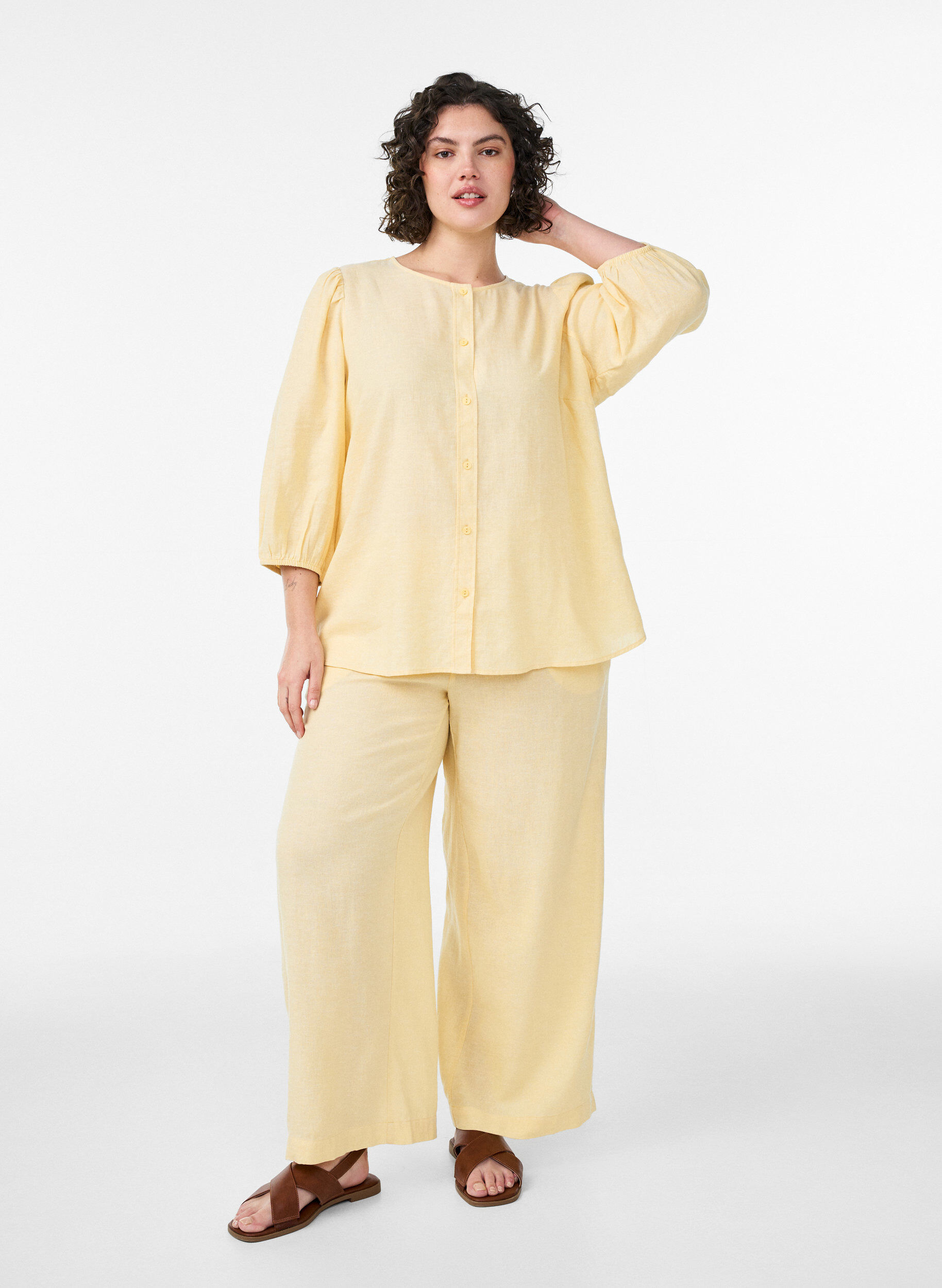 Wijde linnen en viscose broek, Geel, Model