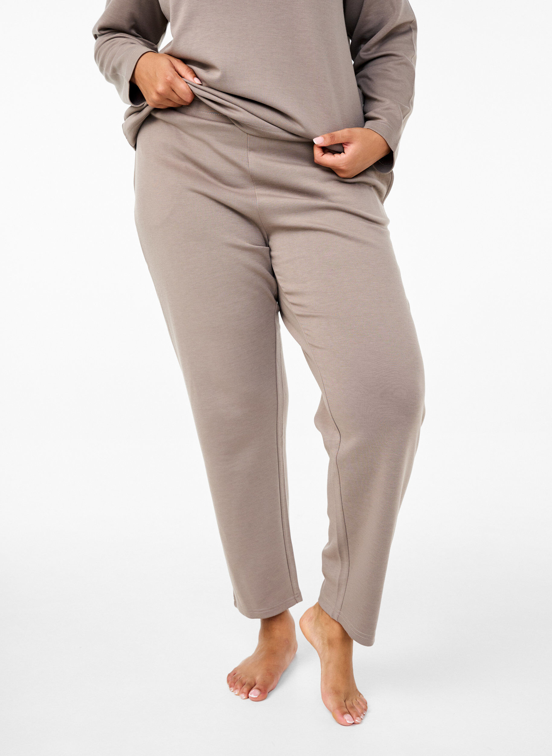 Zizzi Modal-mix broek met elastische tailleband, Beige, Model image number 2