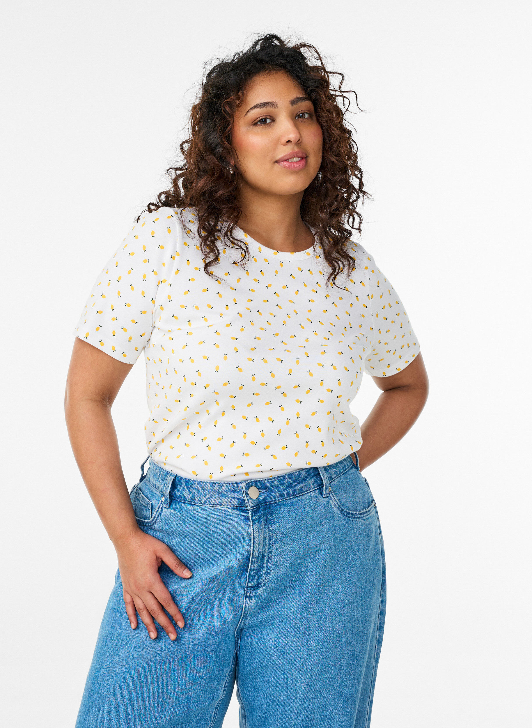 Zizzi Katoenen T-shirt met all-over print, Wit, Model image number 0