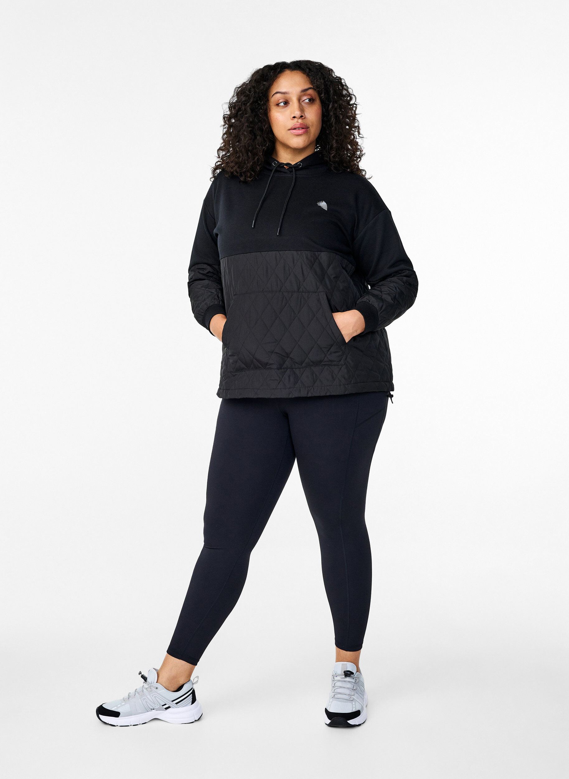 Zizzi Sweatshirt met capuchon en quilt, Black, Model image number 3