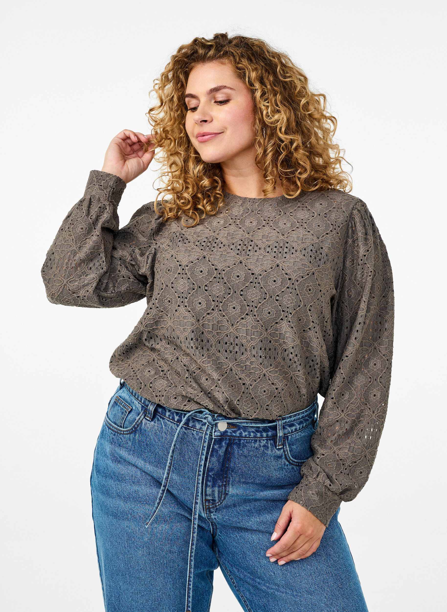 Zizzi Blouse met lange mouwen en een opengewerkt patroon, Bruin, Model image number 0