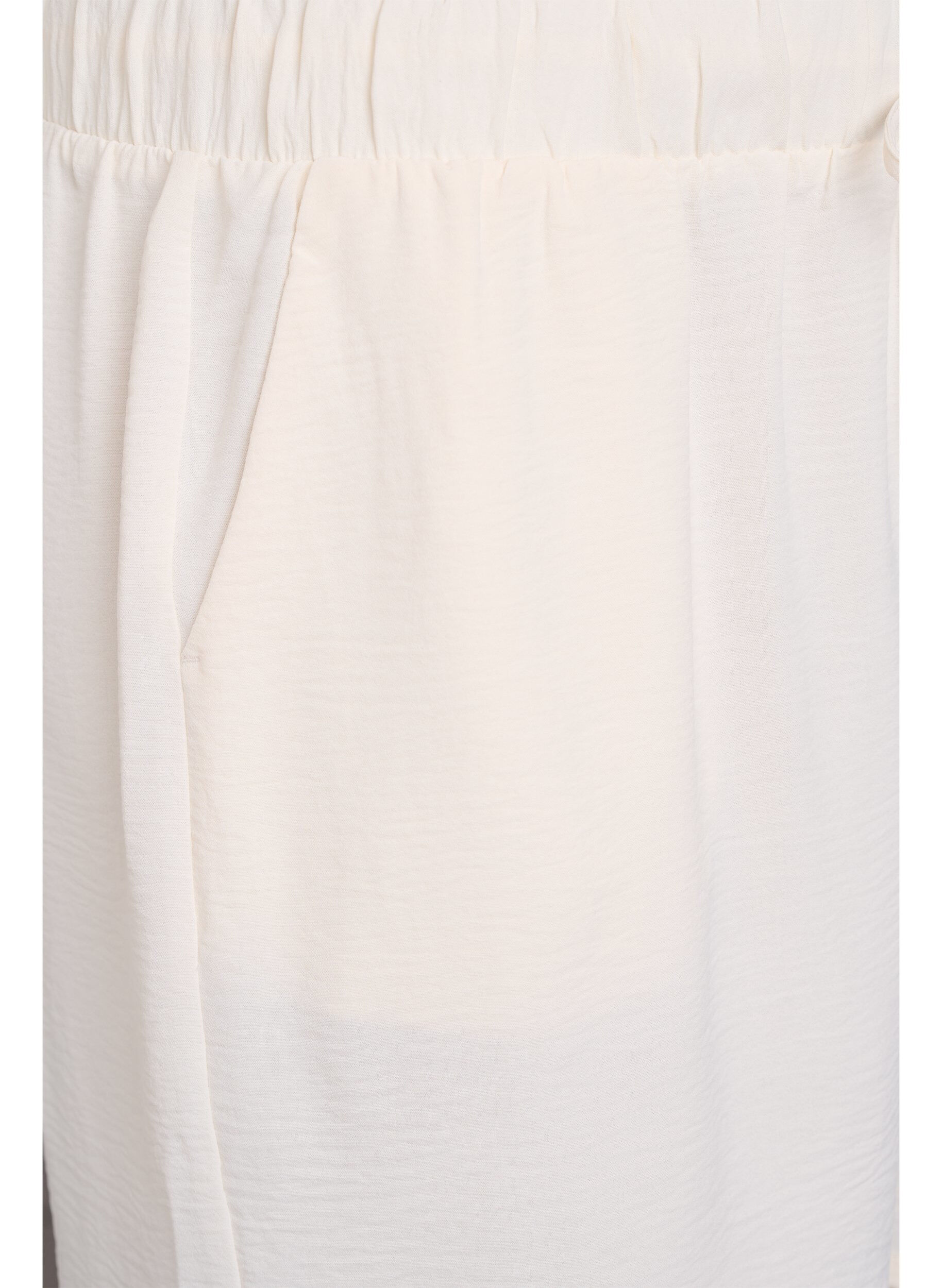 Zizzi Korte broek met zakken en elastische tailleband, Vanille, Packshot image number 2