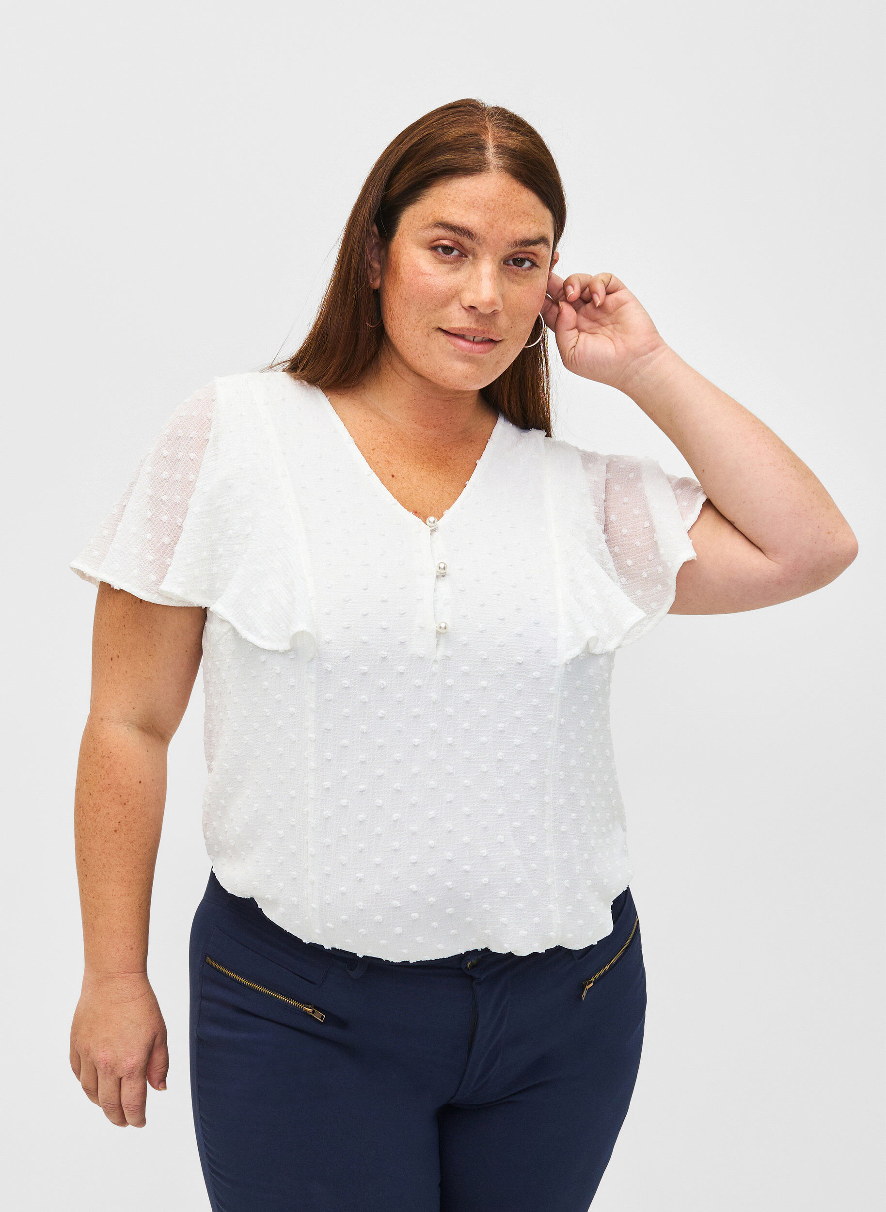 Zizzi Blouse met gestippelde textuur en korte mouwen, Bright White, Model image number 0