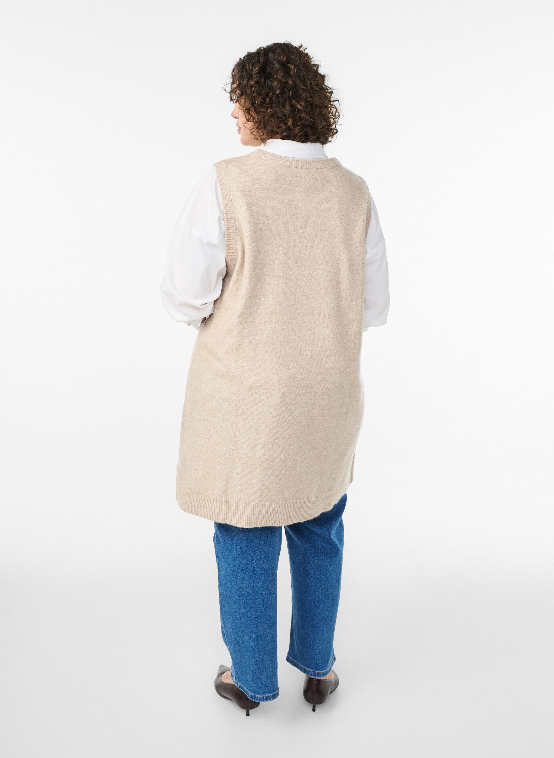 Zizzi Korte gebreide jurk zonder mouwen, Beige, Model image number 2