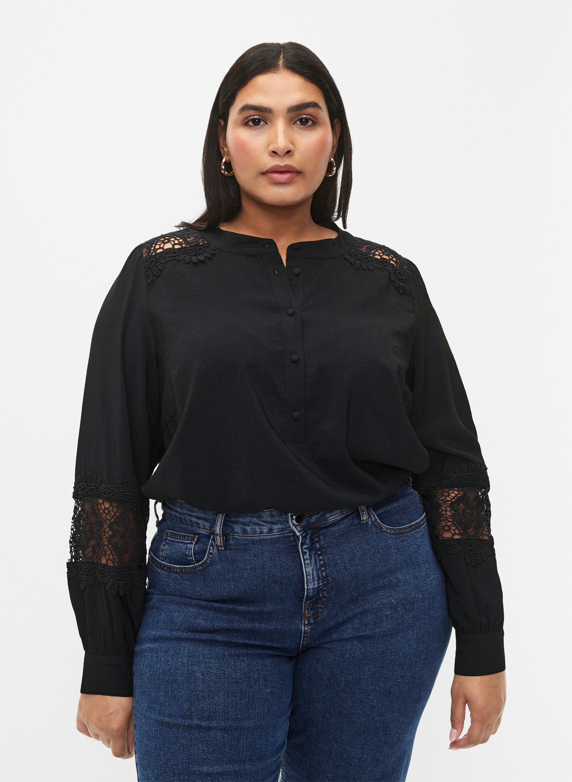 Zizzi Blouse van viscose met gehaakte details, Black, Model image number 0