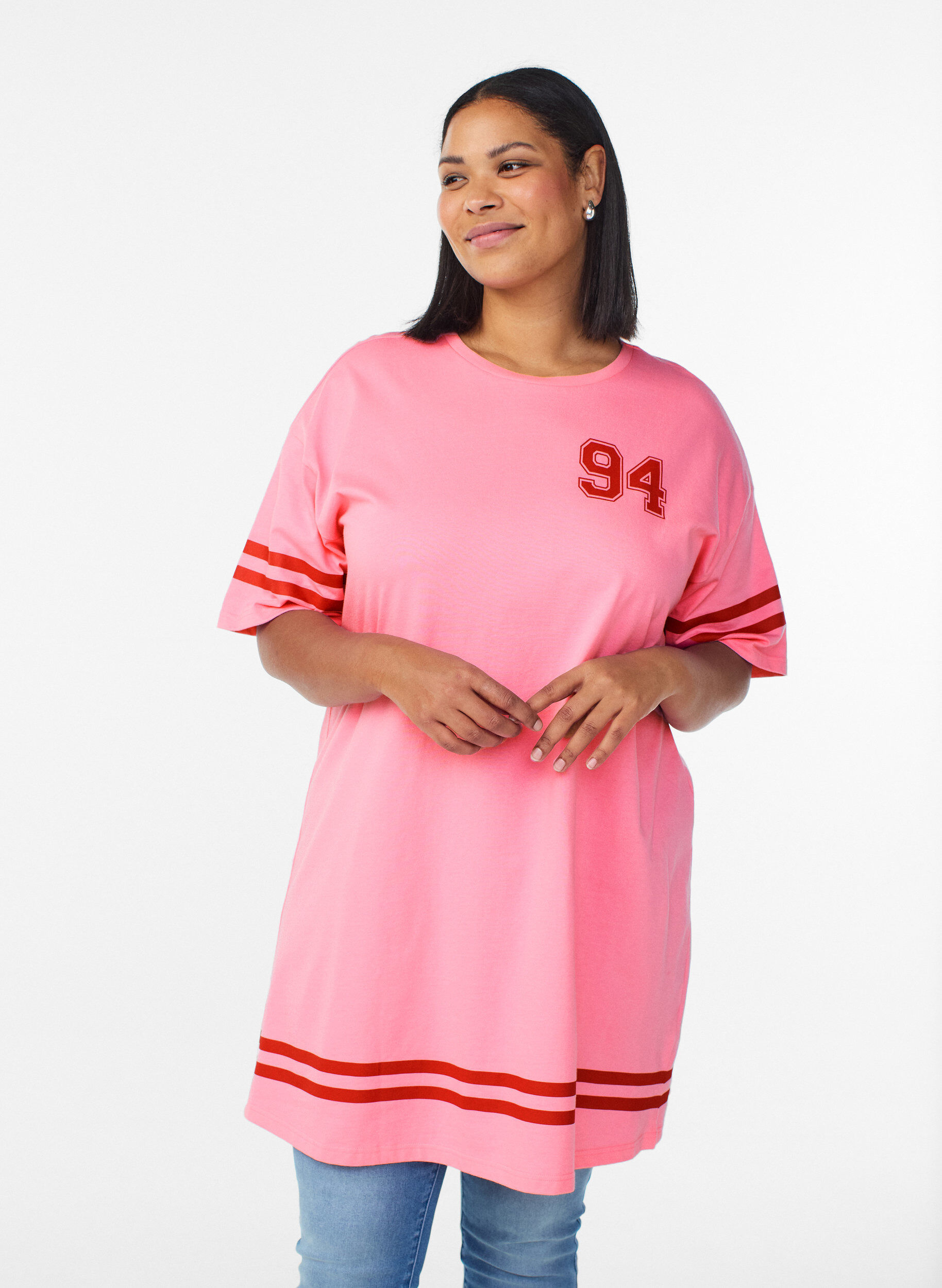 Kort T-shirtjurkje met sportieve details, Roze, Model