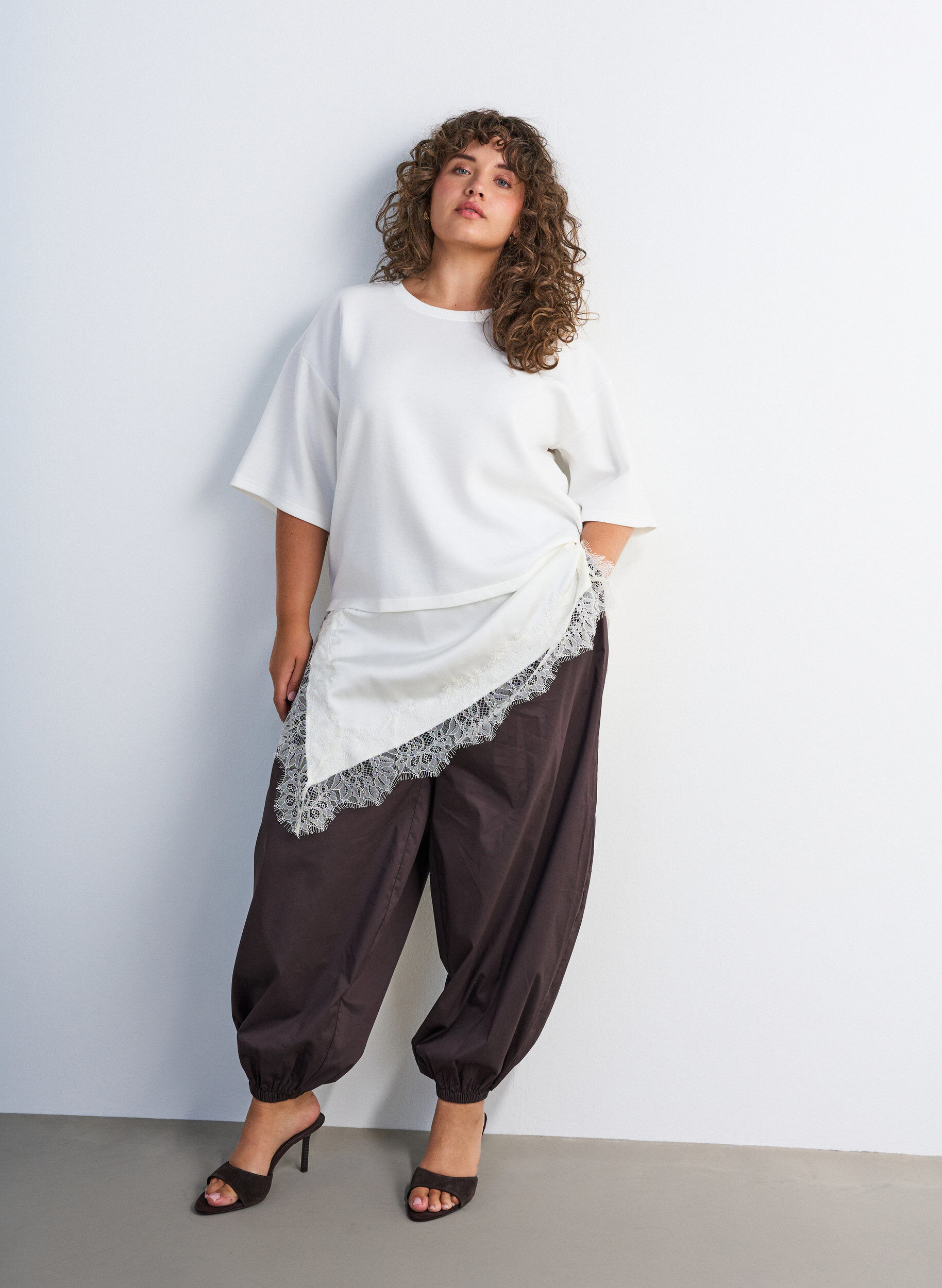 ZizziJersey blouse met gelaagde look en kant, Vanille, Model image number 0
