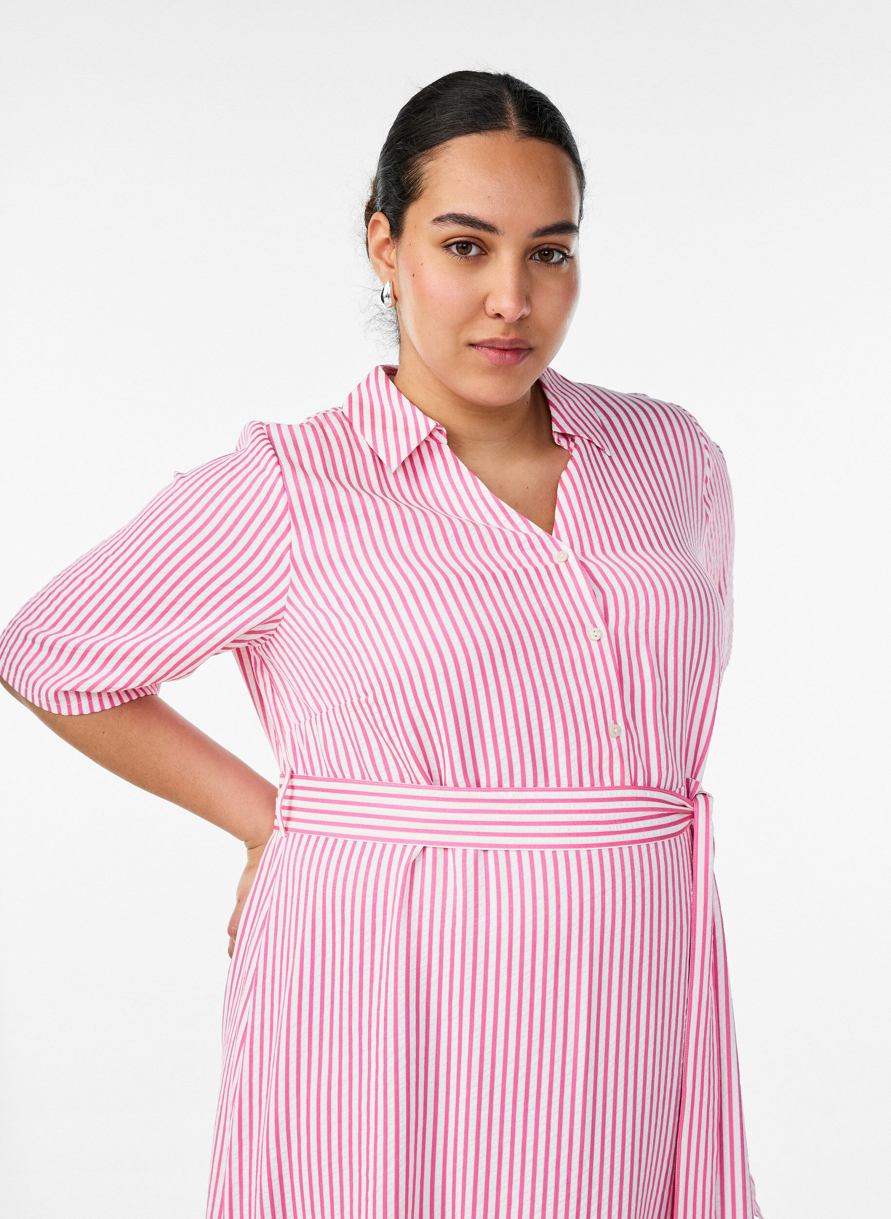 ZizziEnkellange overhemdjurk met strikceintuur en strepen, Roze, Model image number 2