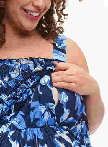 Borstvoedingsvriendelijke top met kousenband, Blue Flower Print, Model image number 2