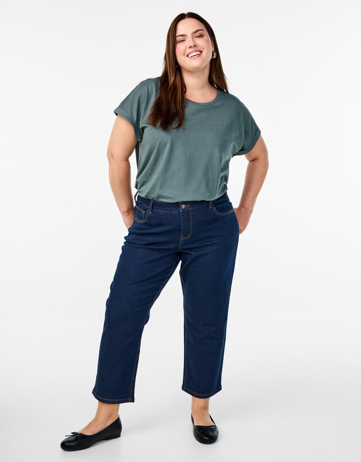 Mid-waist jeans