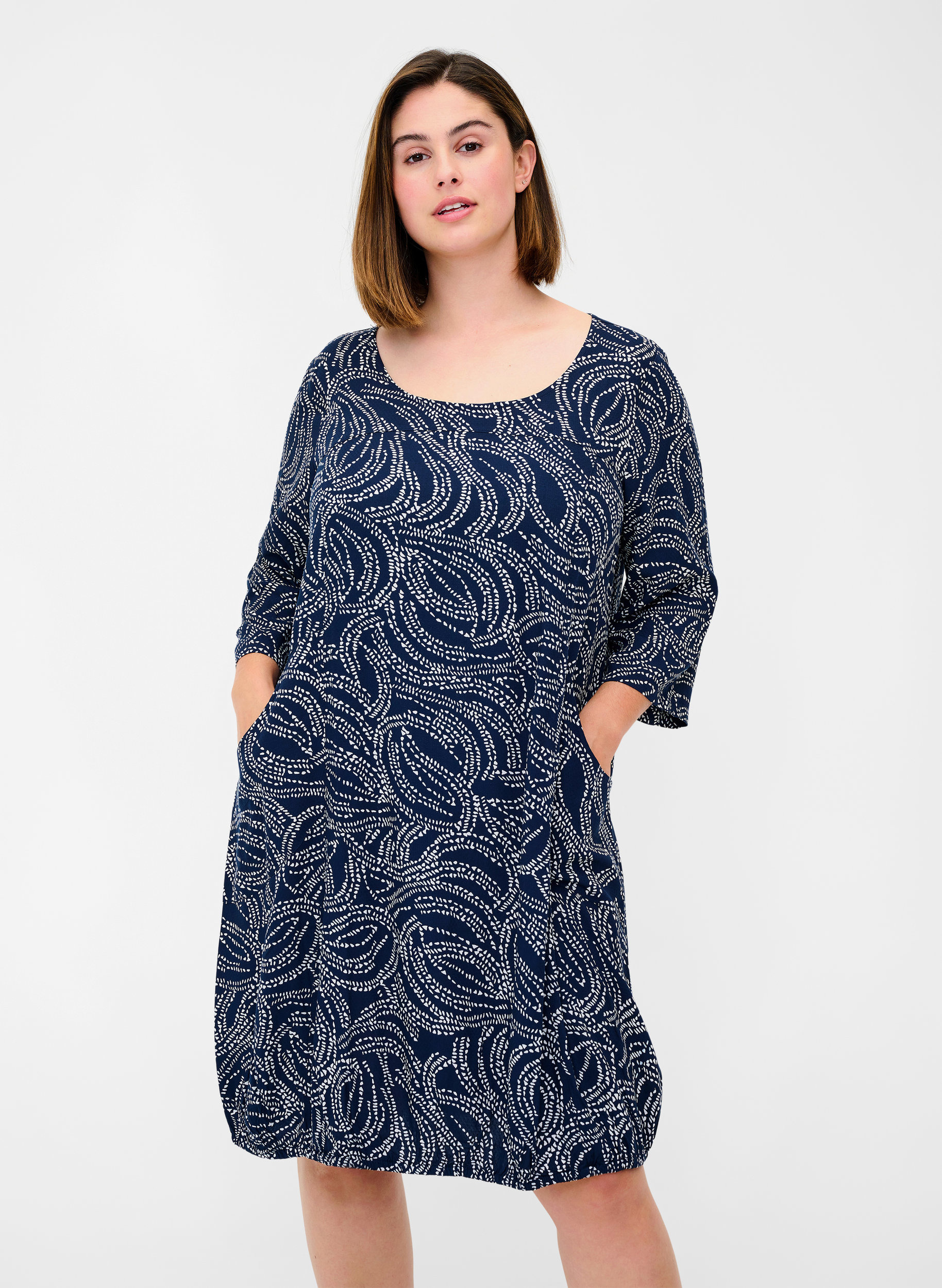 Viscose jurk met 3/4 mouwen, Blue Graphic, Model image number 0
