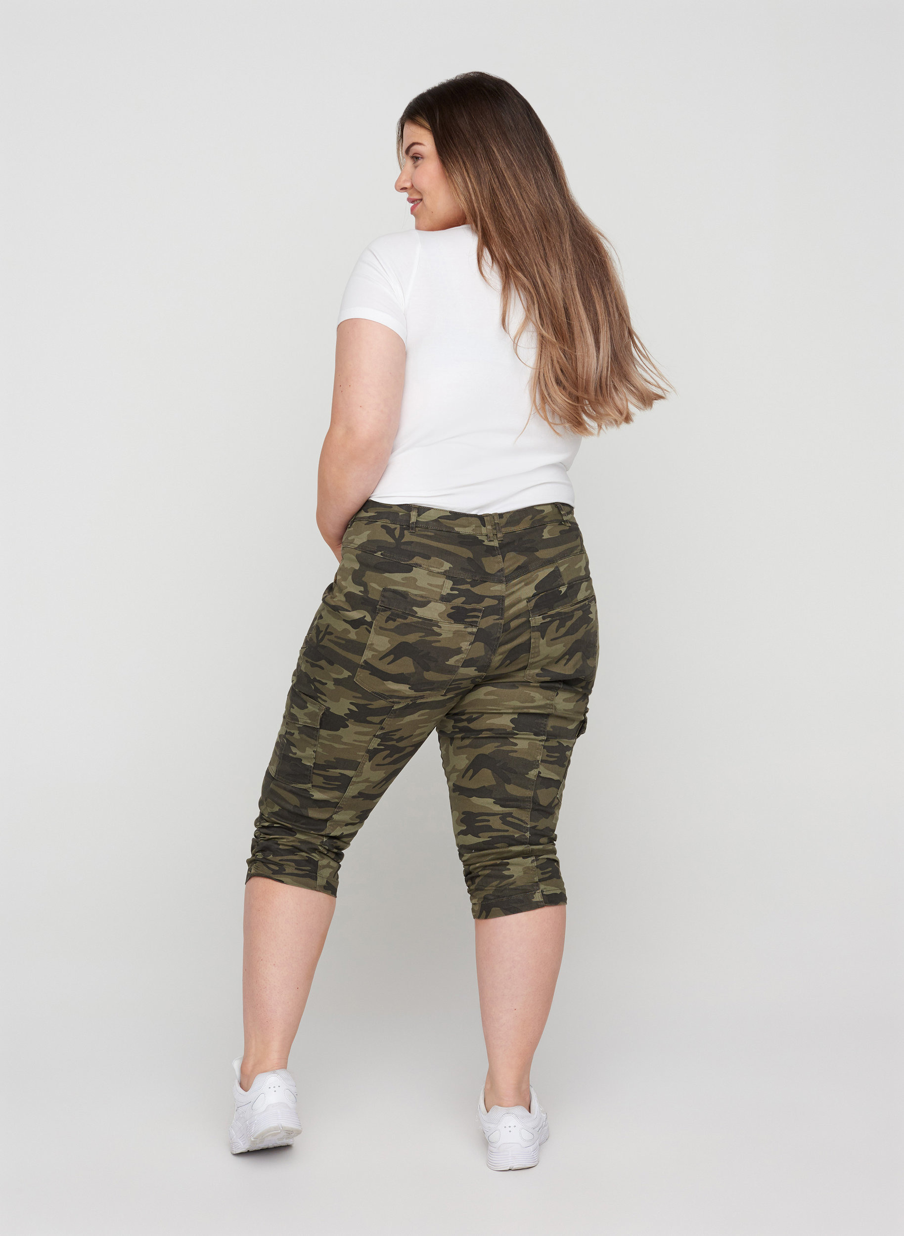 Nauwsluitende capri jeans met camouflage print, Ivy Green/Camou, Model image number 1