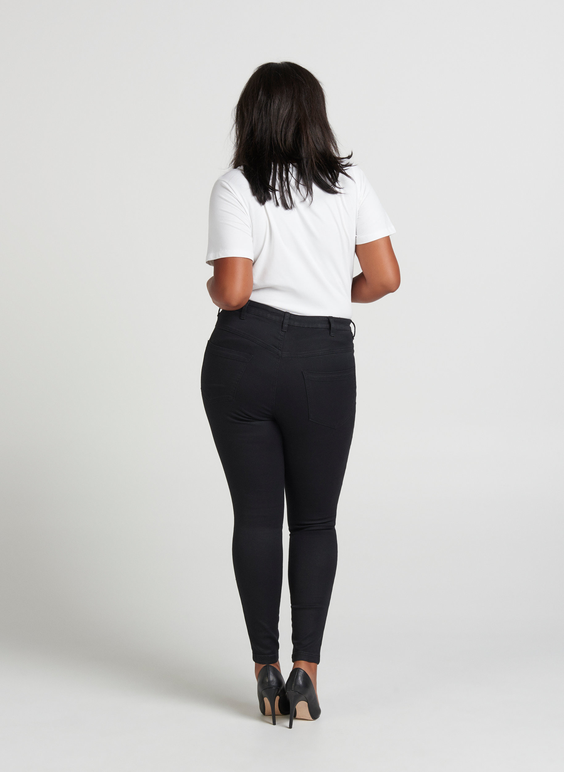 Super slim fit Amy jeans met hoge taille, Black, Model image number 1